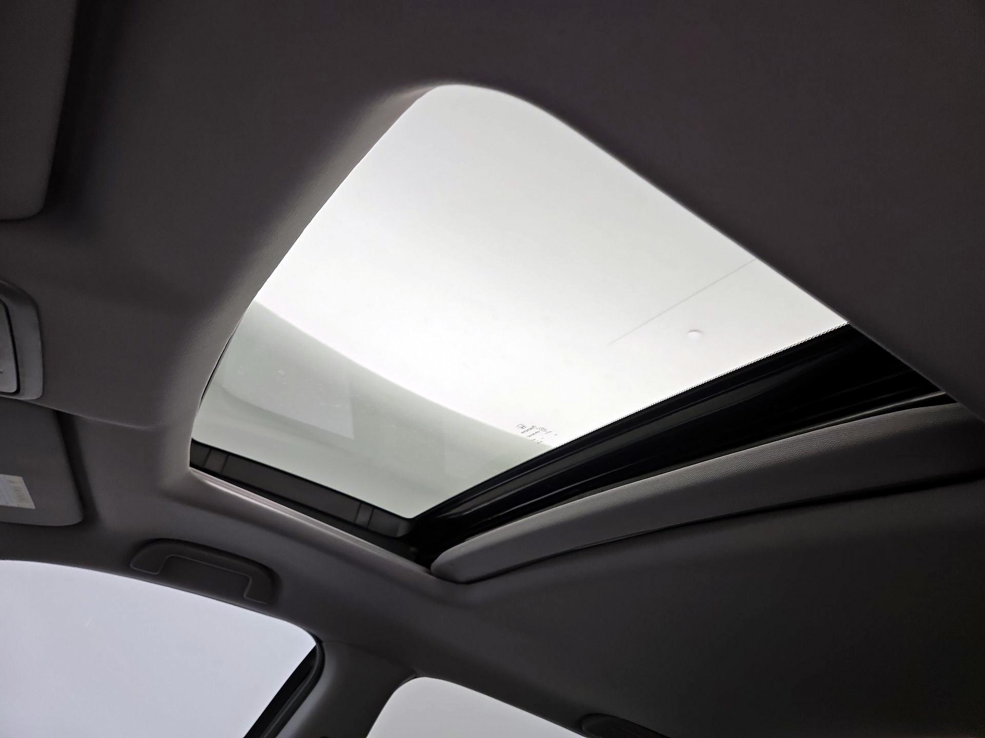 Thumbnail: 2017 Honda Pilot - 19