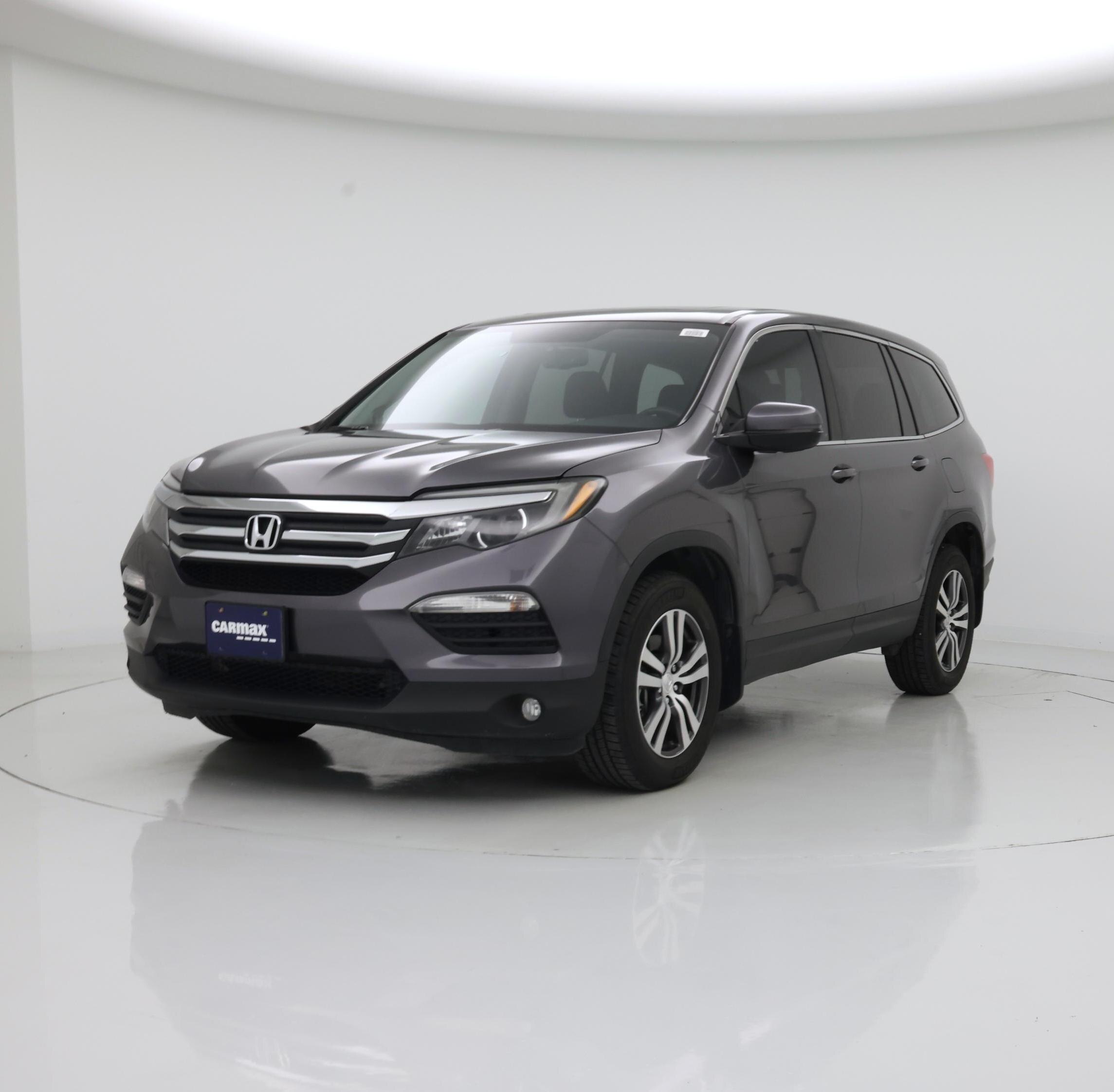 Thumbnail: 2017 Honda Pilot - 4