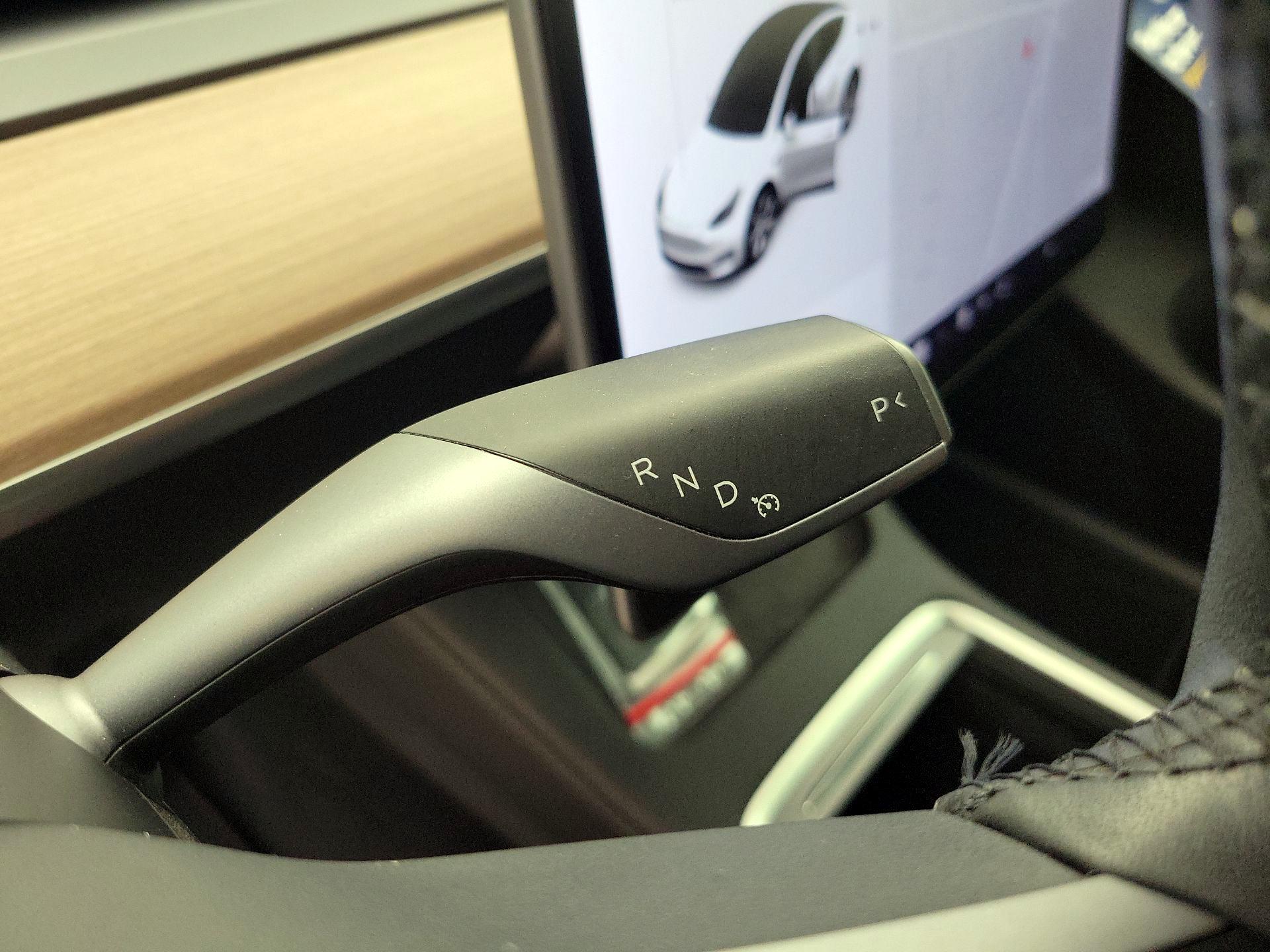 Thumbnail: 2022 Tesla Model Y - 17