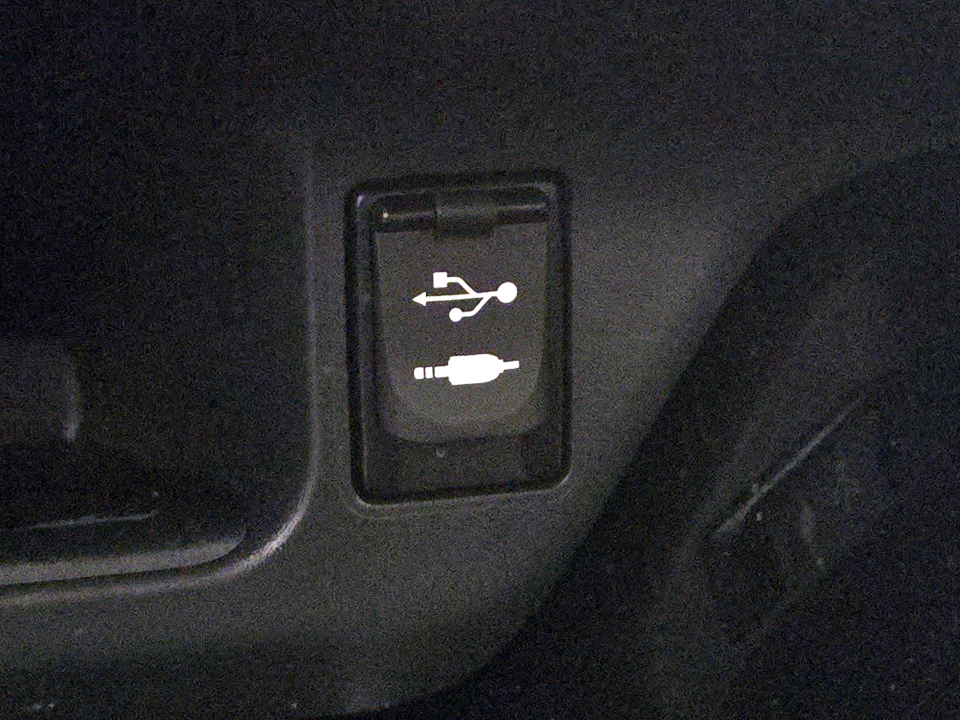 Thumbnail: 2019 Toyota C-HR - 18