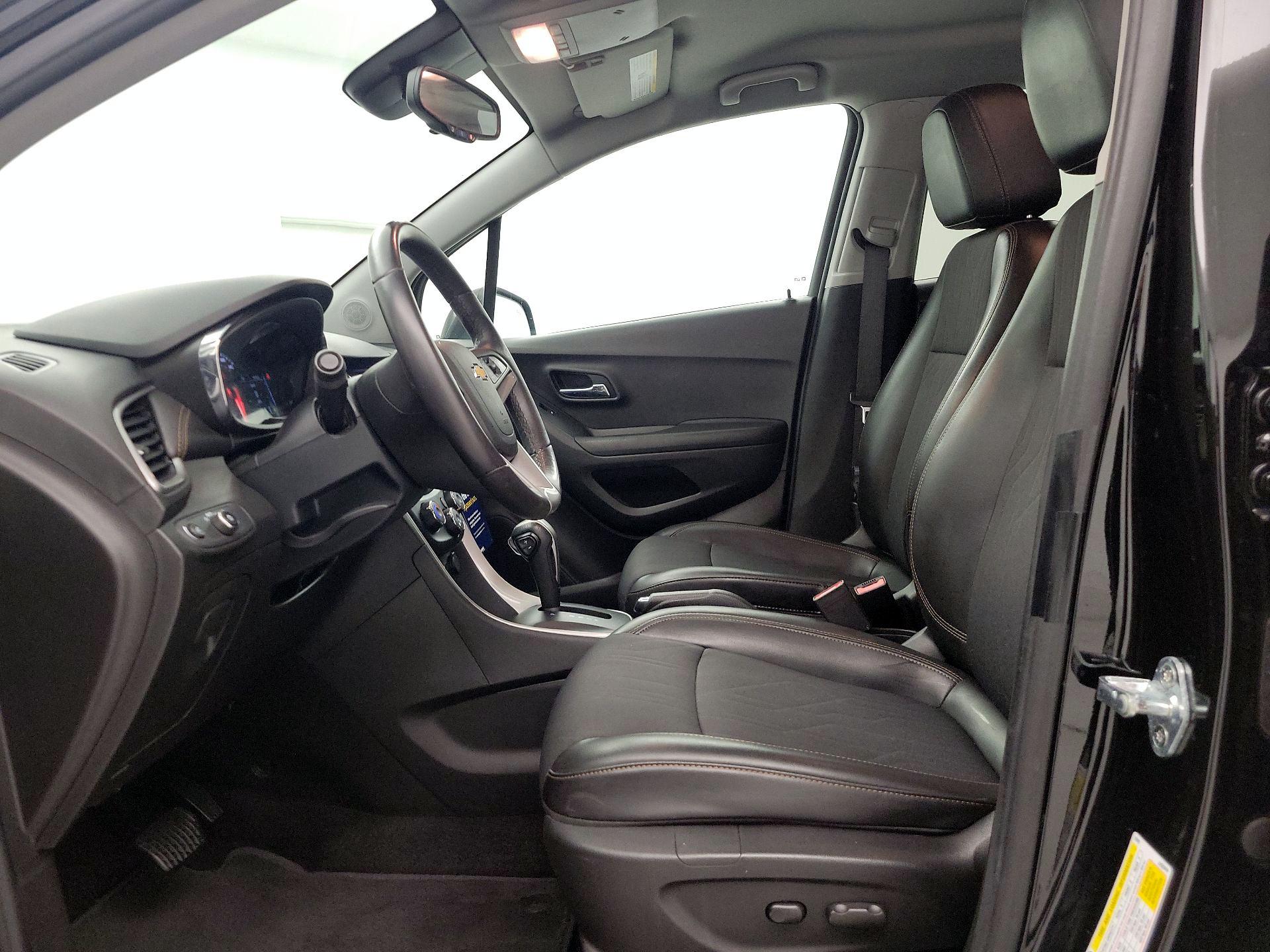 Thumbnail: 2021 Chevrolet Trax - 11