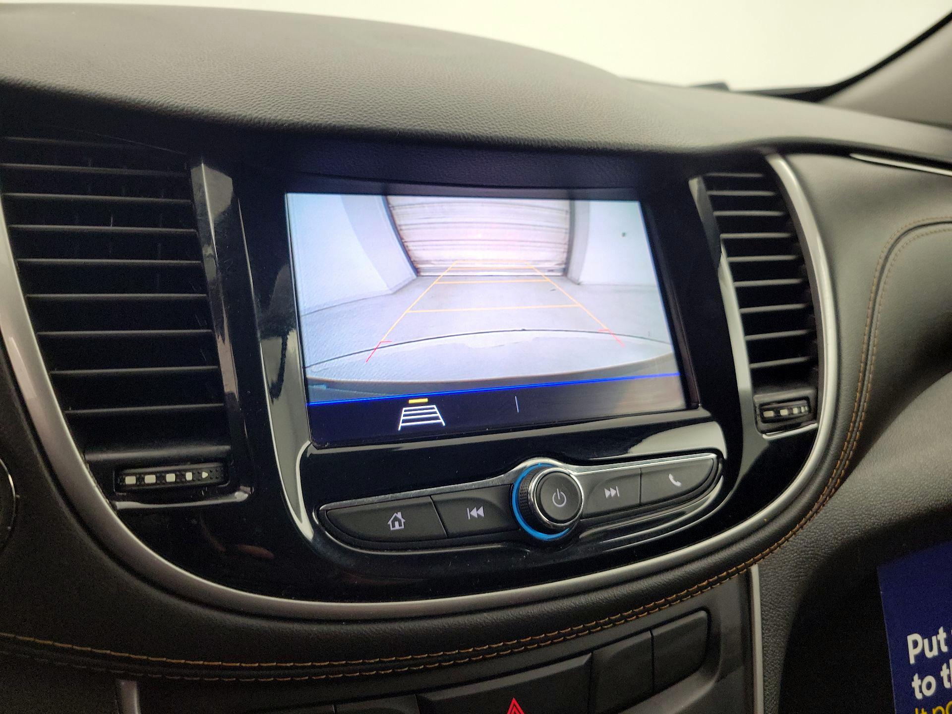 Thumbnail: 2021 Chevrolet Trax - 14