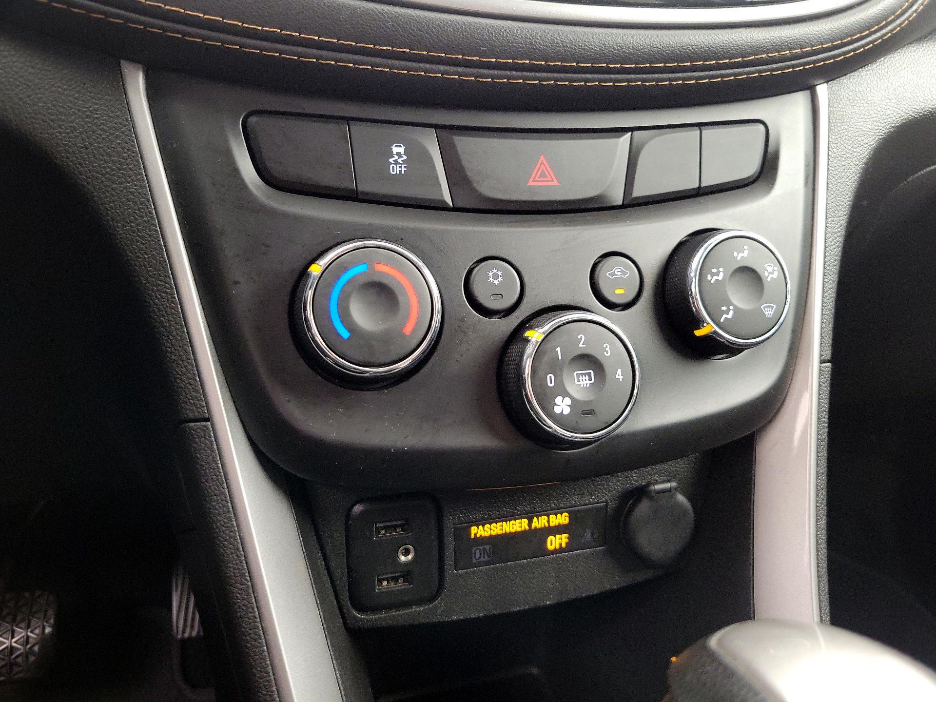 Thumbnail: 2021 Chevrolet Trax - 16