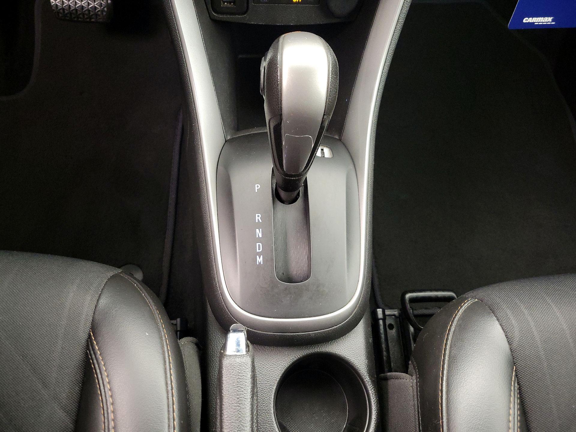 Thumbnail: 2021 Chevrolet Trax - 17