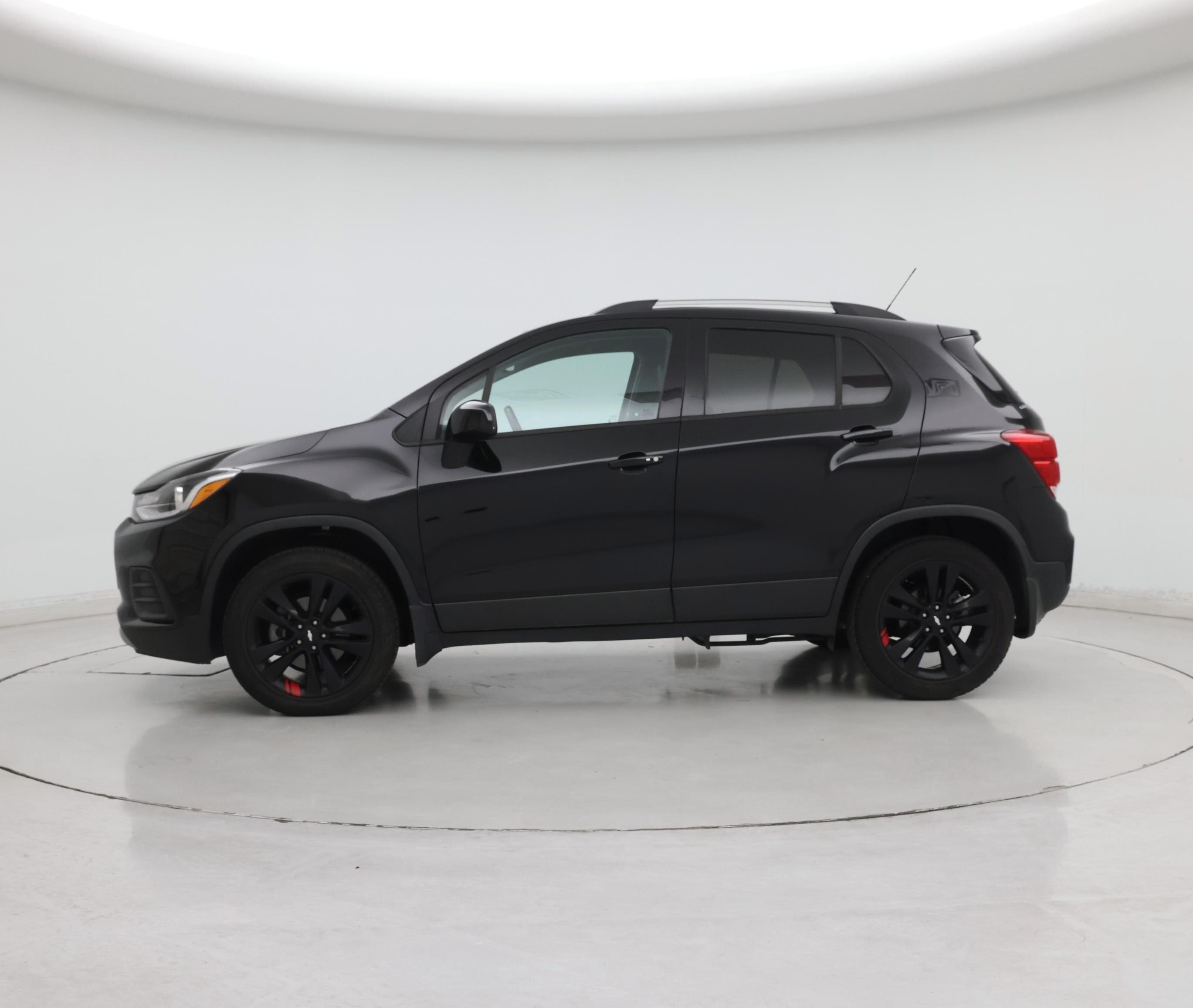 Thumbnail: 2021 Chevrolet Trax - 3