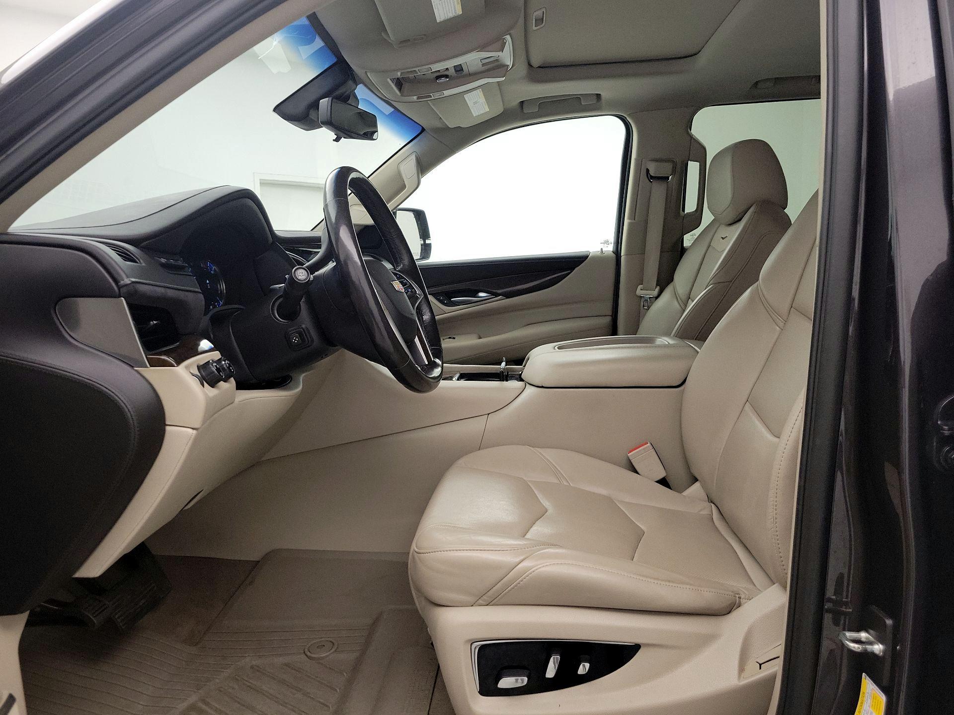 Thumbnail: 2018 Cadillac Escalade - 11