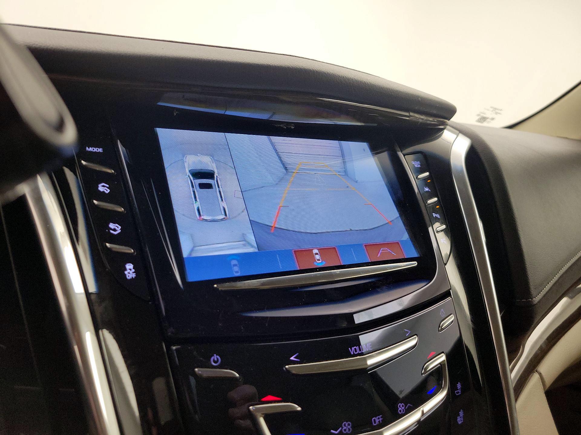 Thumbnail: 2018 Cadillac Escalade - 15