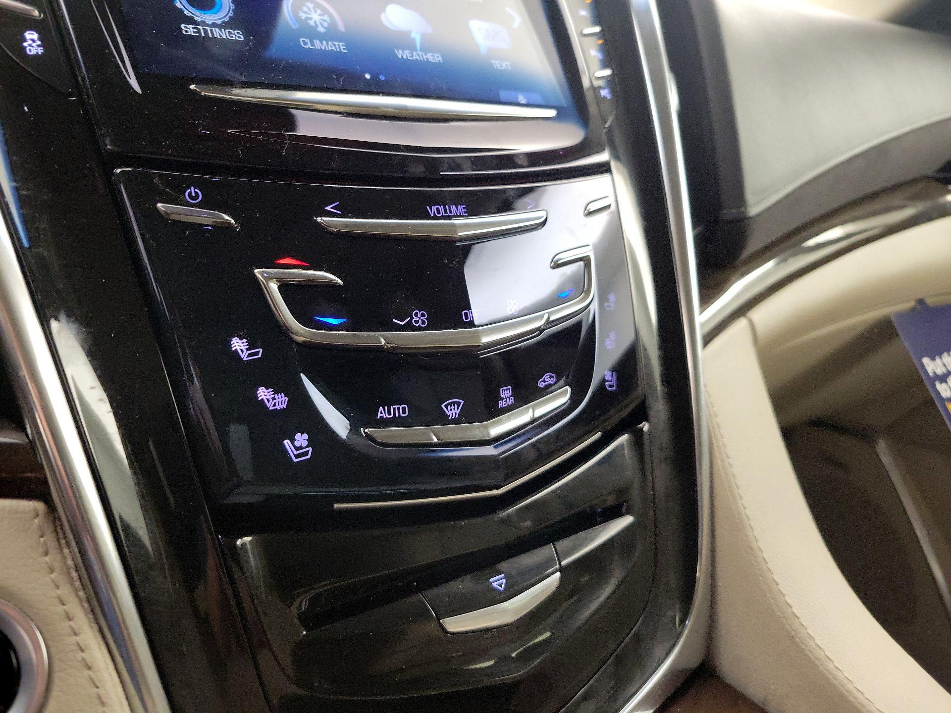 Thumbnail: 2018 Cadillac Escalade - 17