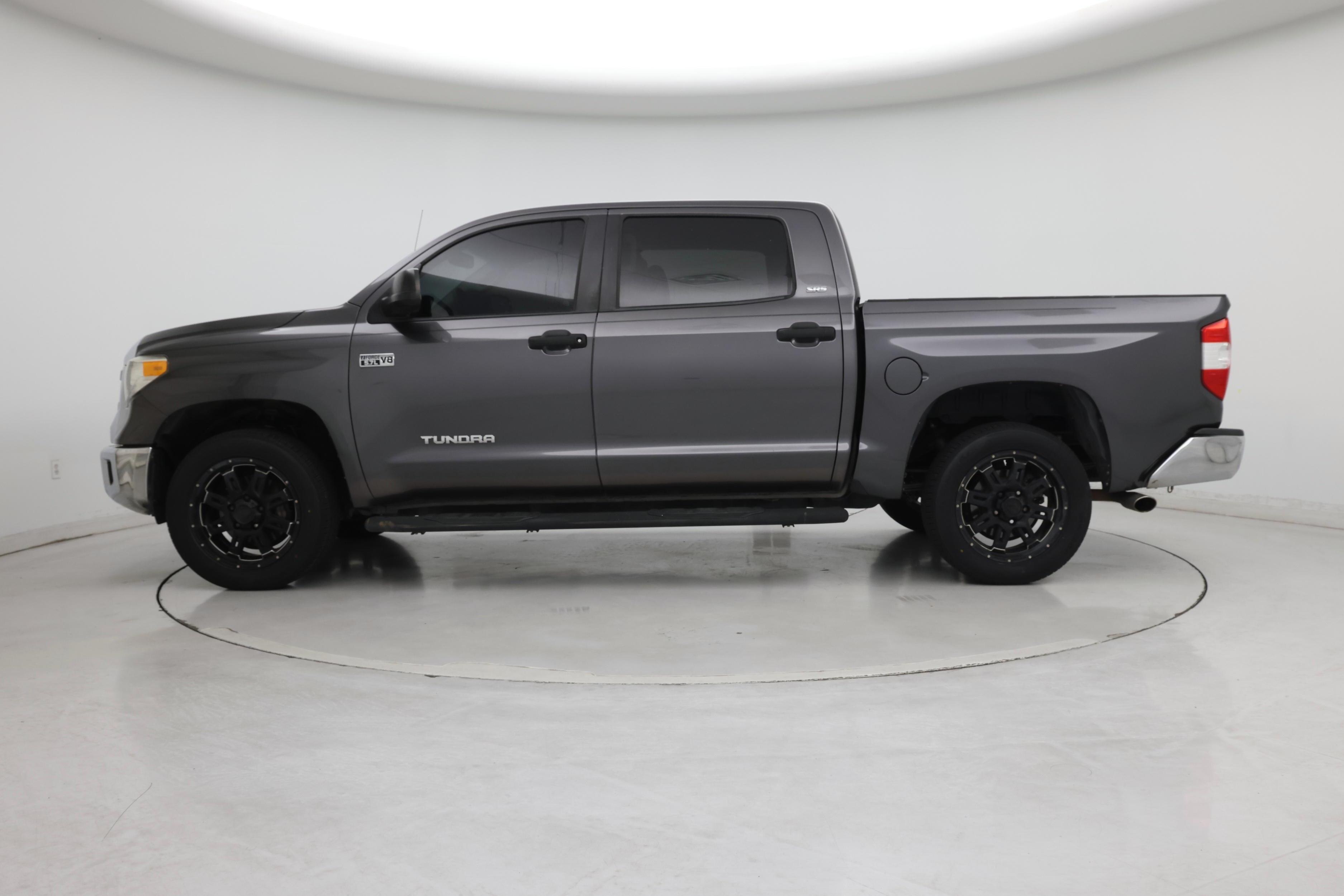 Thumbnail: 2015 Toyota Tundra - 3