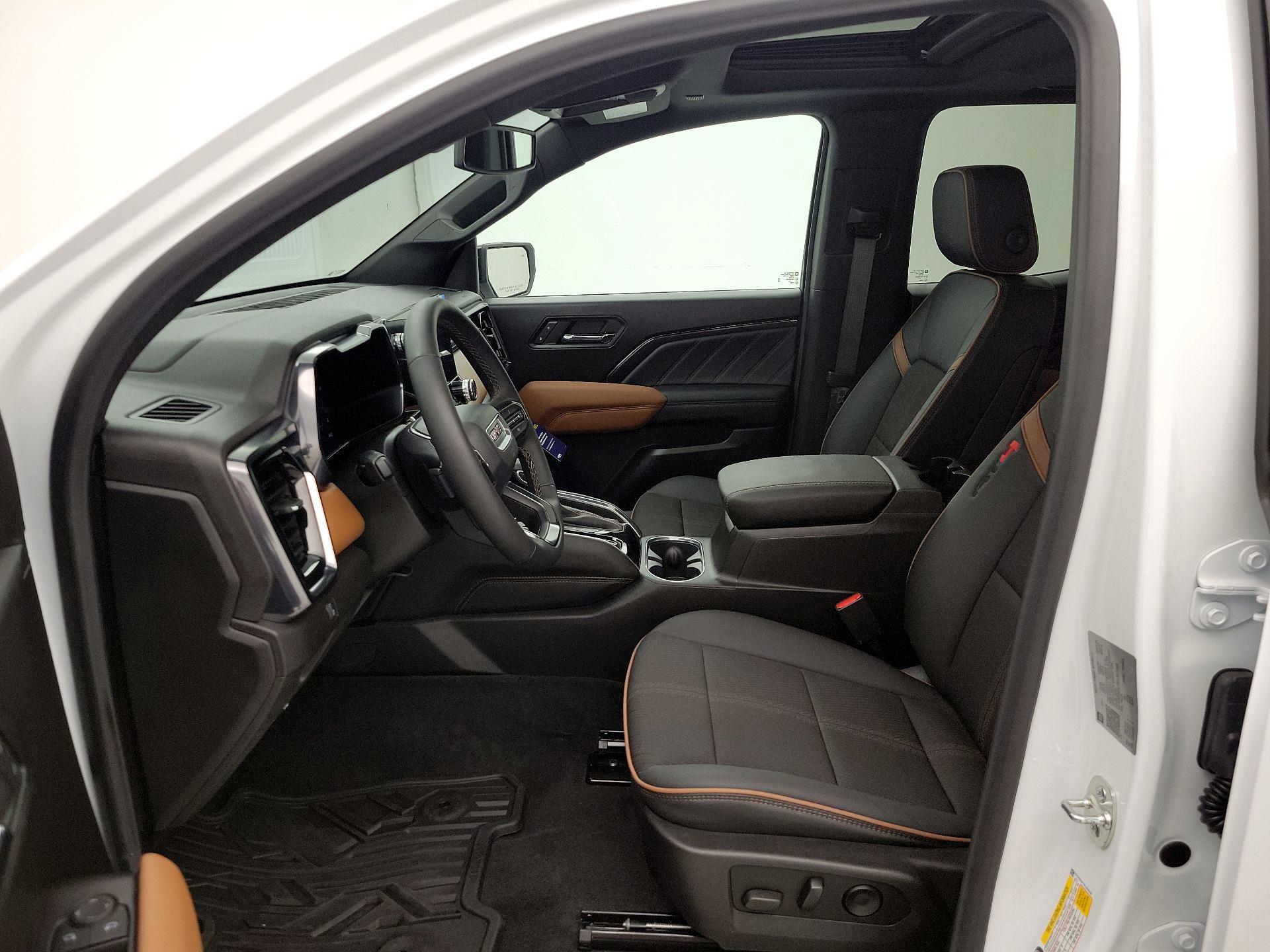 Thumbnail: 2024 GMC Canyon - 11