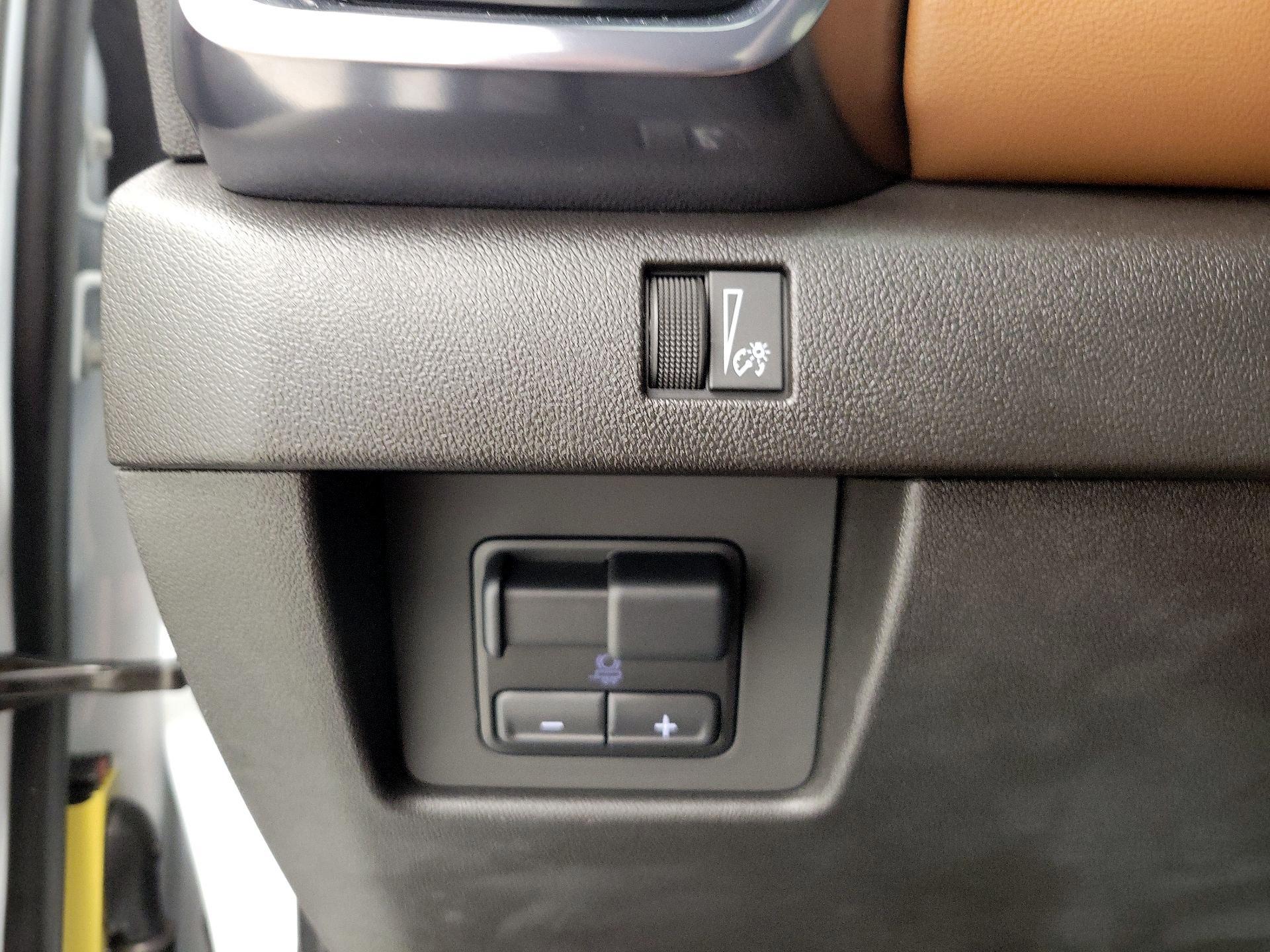 Thumbnail: 2024 GMC Canyon - 13