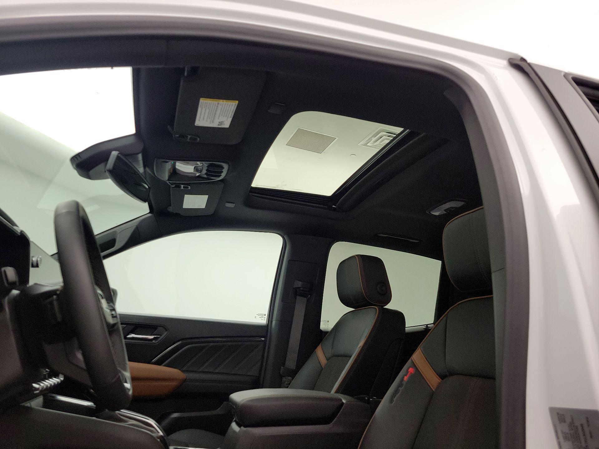 Thumbnail: 2024 GMC Canyon - 19