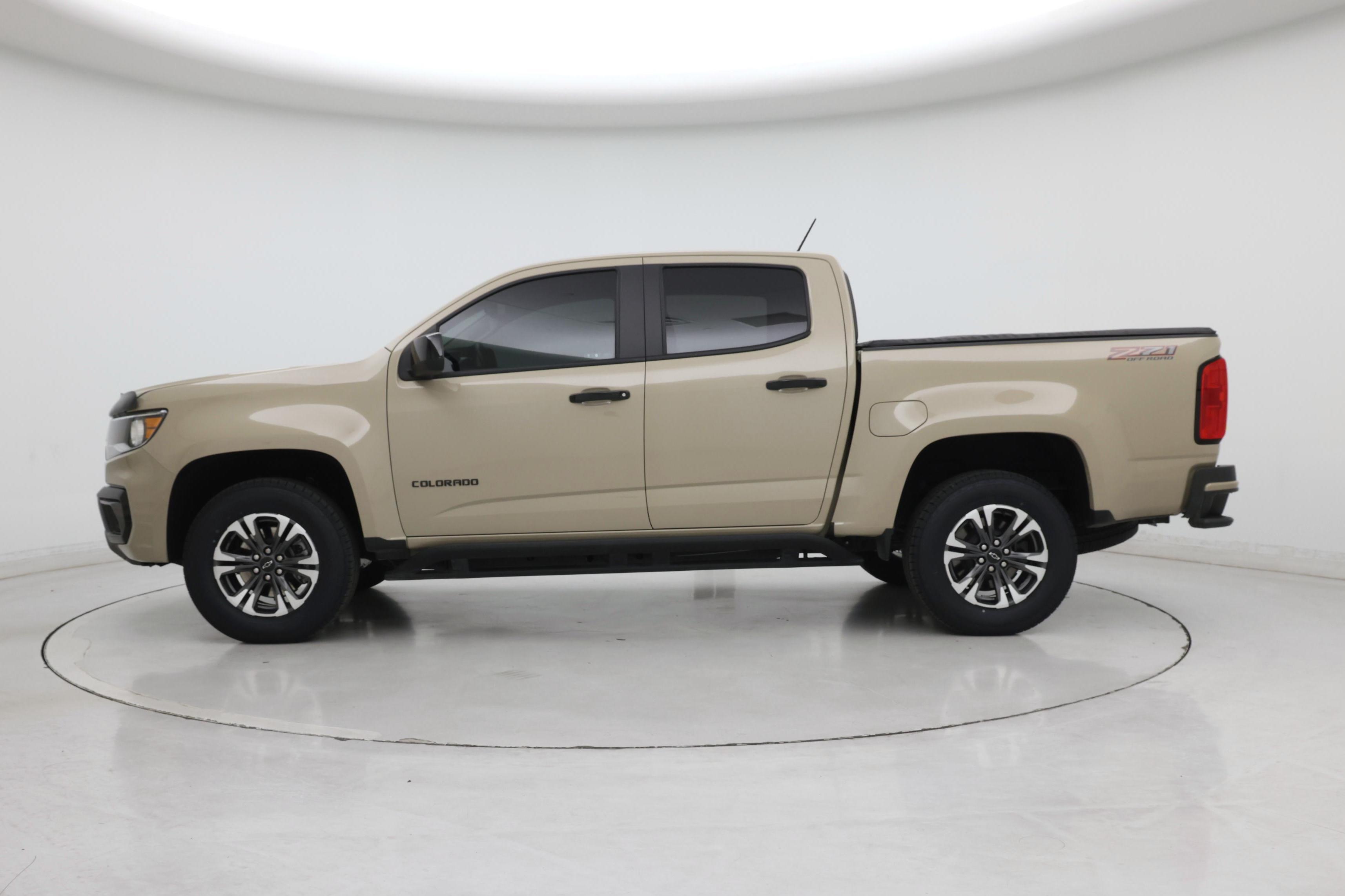 Thumbnail: 2021 Chevrolet Colorado - 3