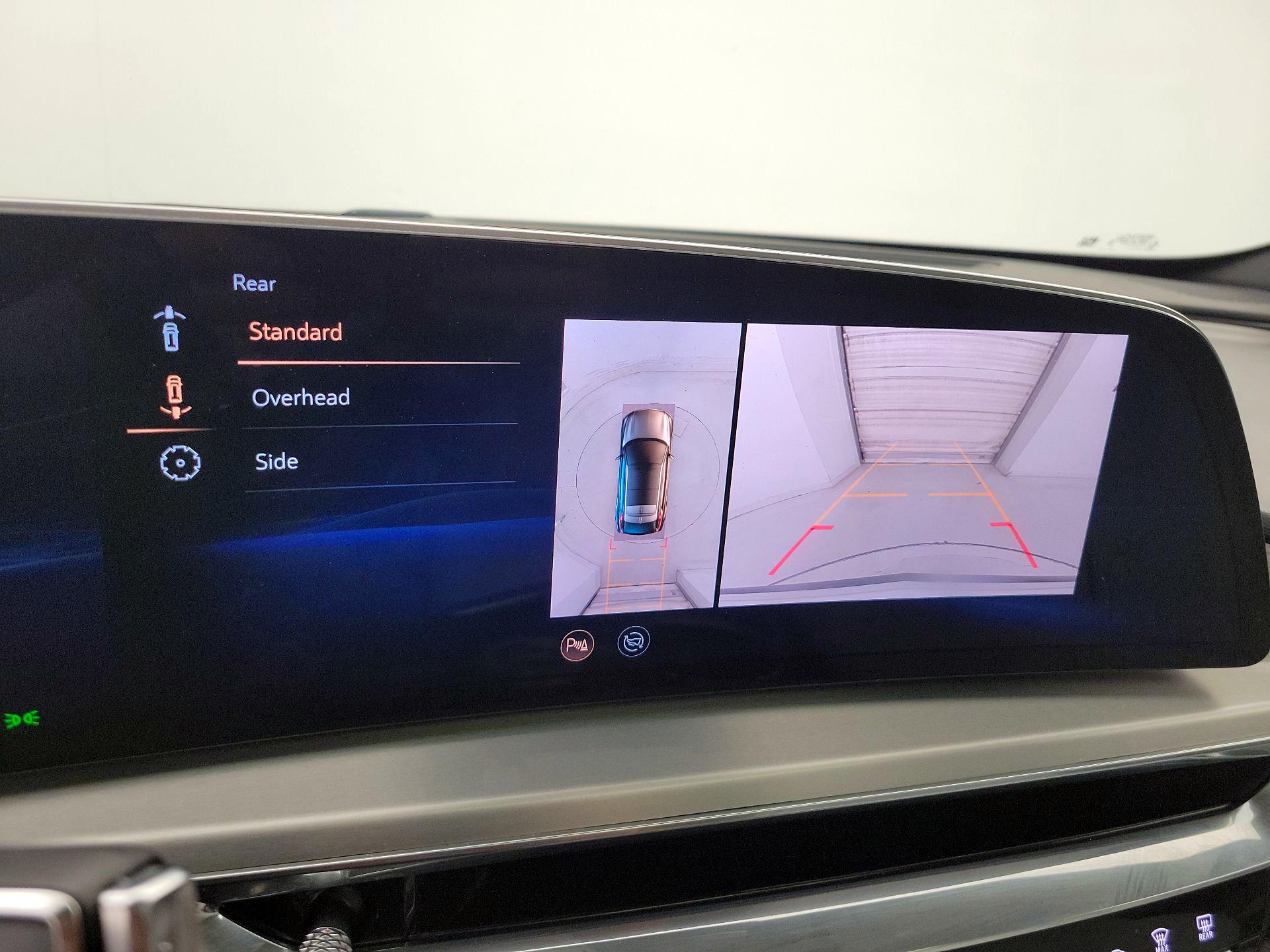 Thumbnail: 2024 Cadillac Lyriq - 14