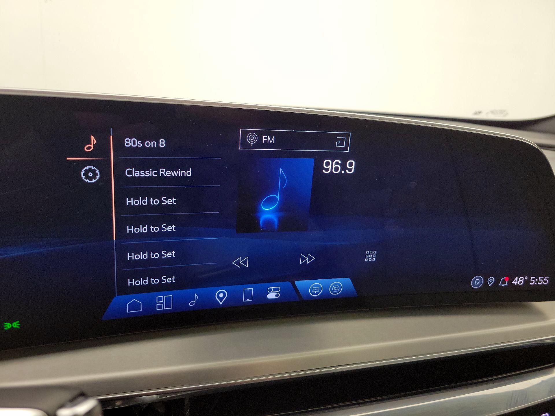 Thumbnail: 2024 Cadillac Lyriq - 15