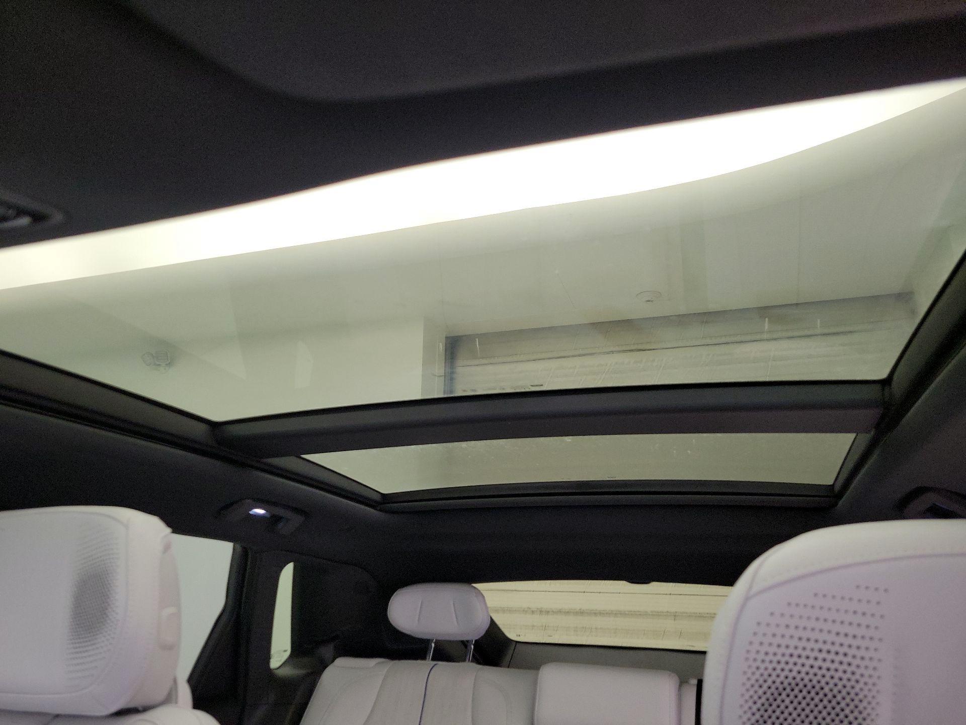 Thumbnail: 2024 Cadillac Lyriq - 19