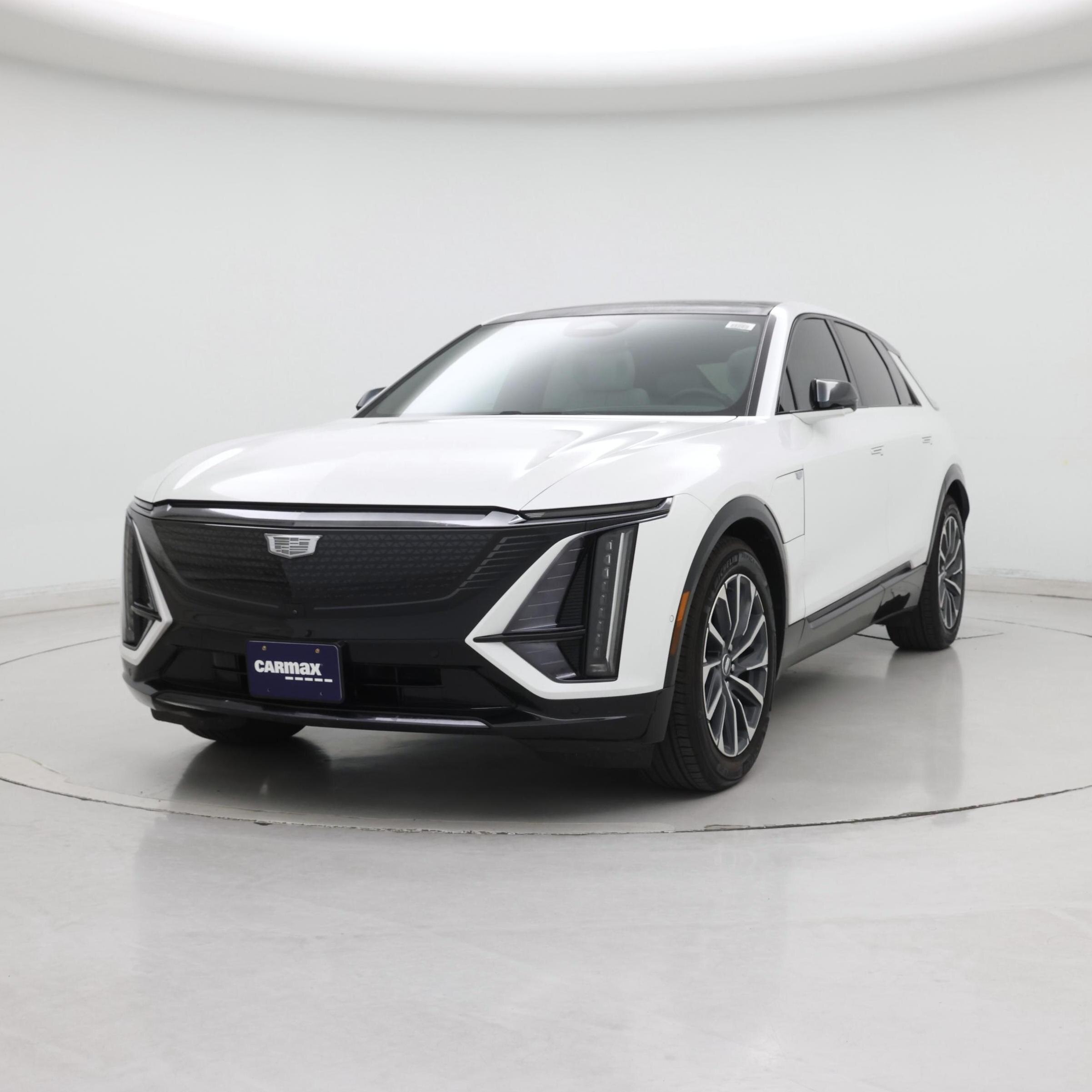 Thumbnail: 2024 Cadillac Lyriq - 4