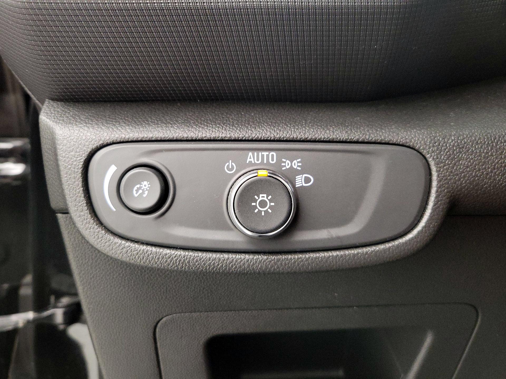 Thumbnail: 2023 Chevrolet TrailBlazer - 13