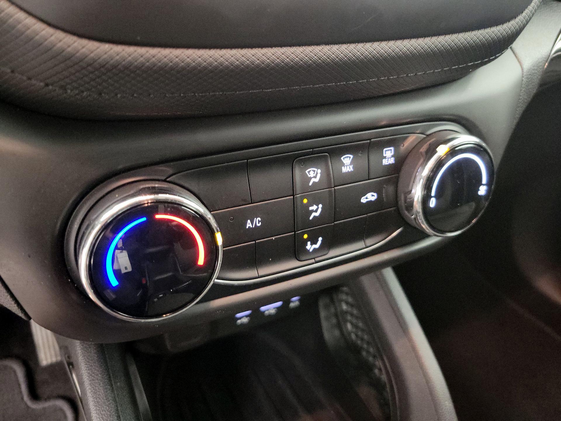 Thumbnail: 2023 Chevrolet TrailBlazer - 16