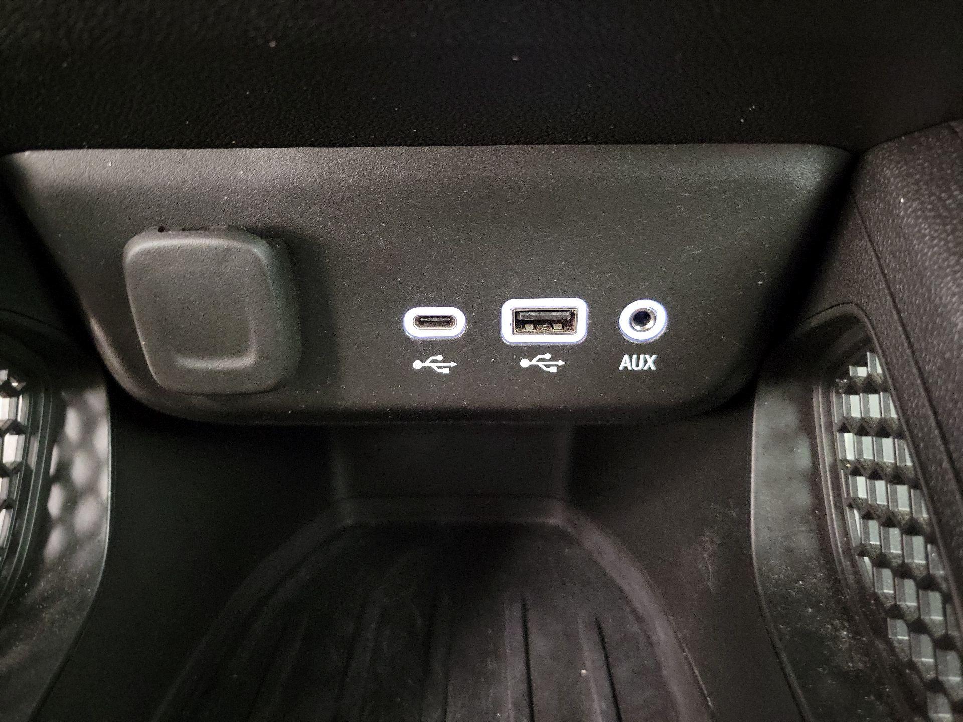 Thumbnail: 2023 Chevrolet TrailBlazer - 18