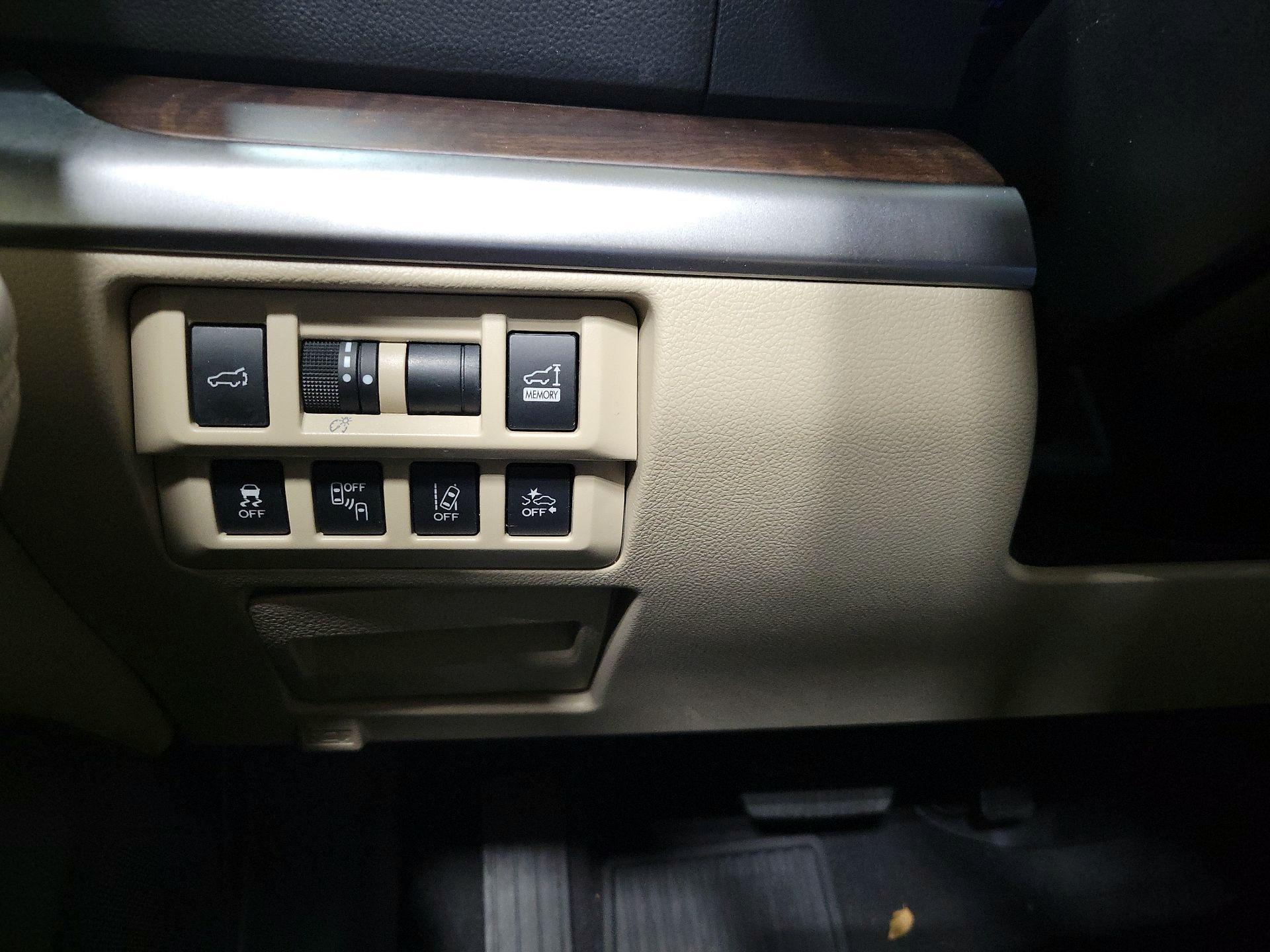 Thumbnail: 2018 Subaru Outback - 13