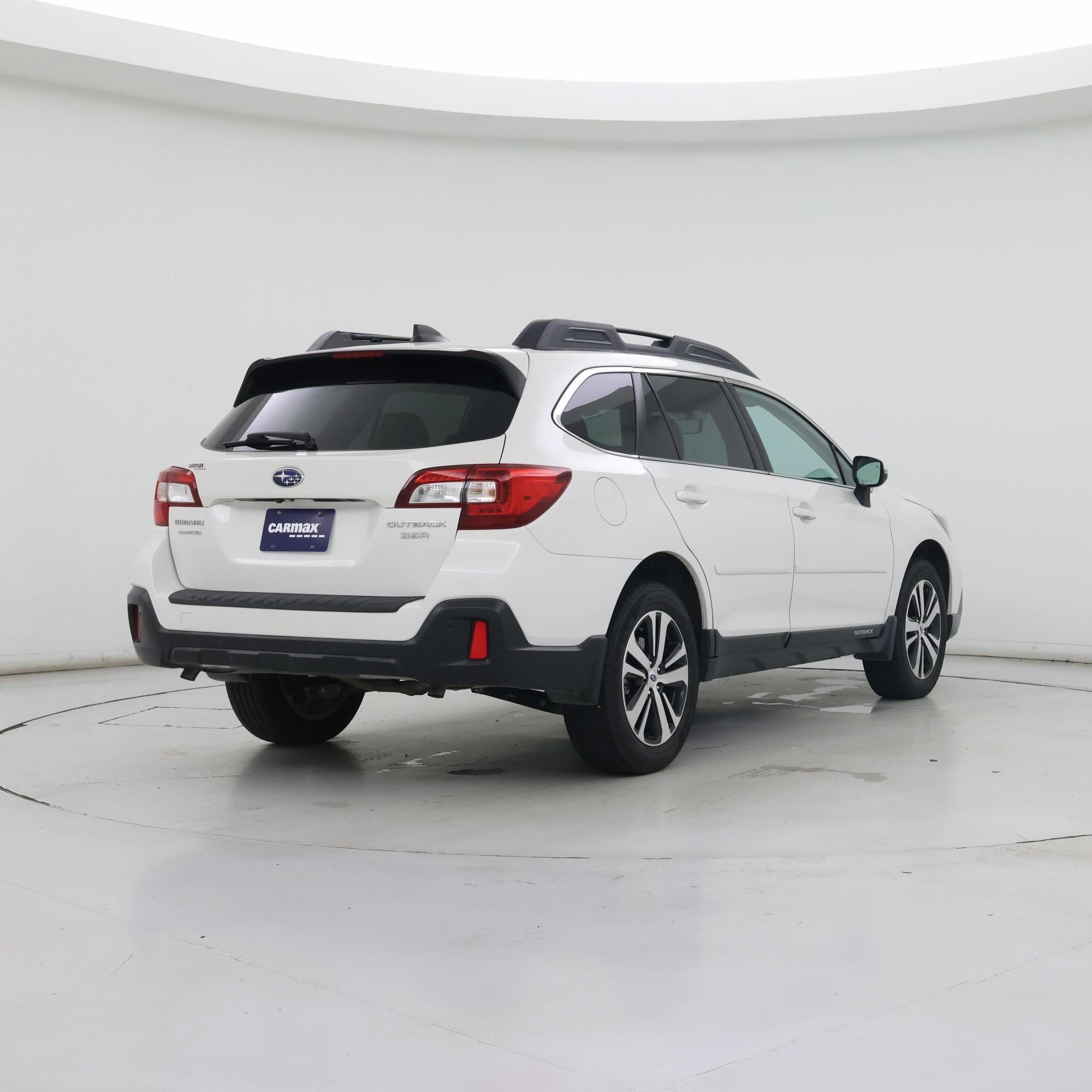 Thumbnail: 2018 Subaru Outback - 8