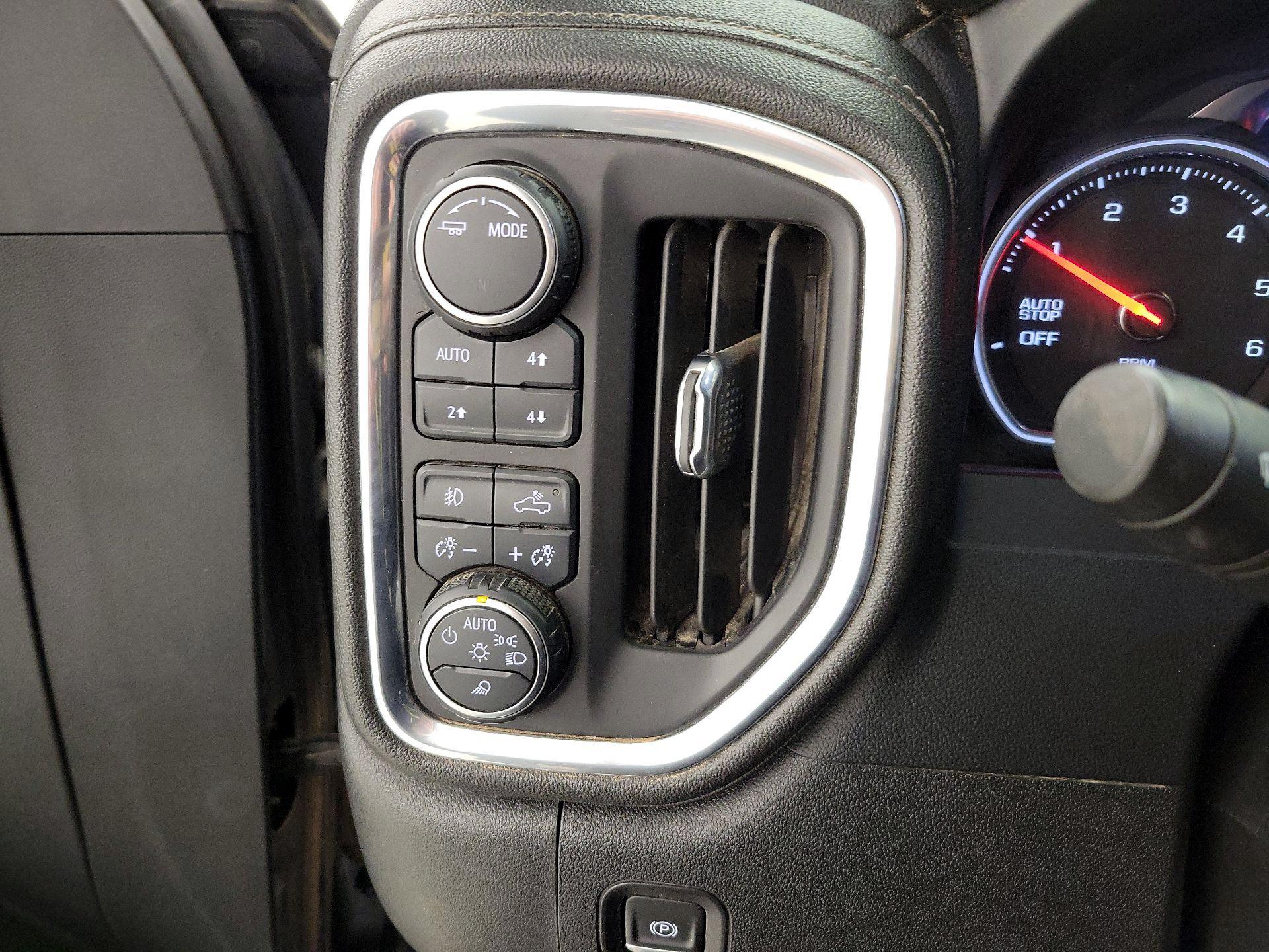 Thumbnail: 2021 Chevrolet Silverado 1500 - 13