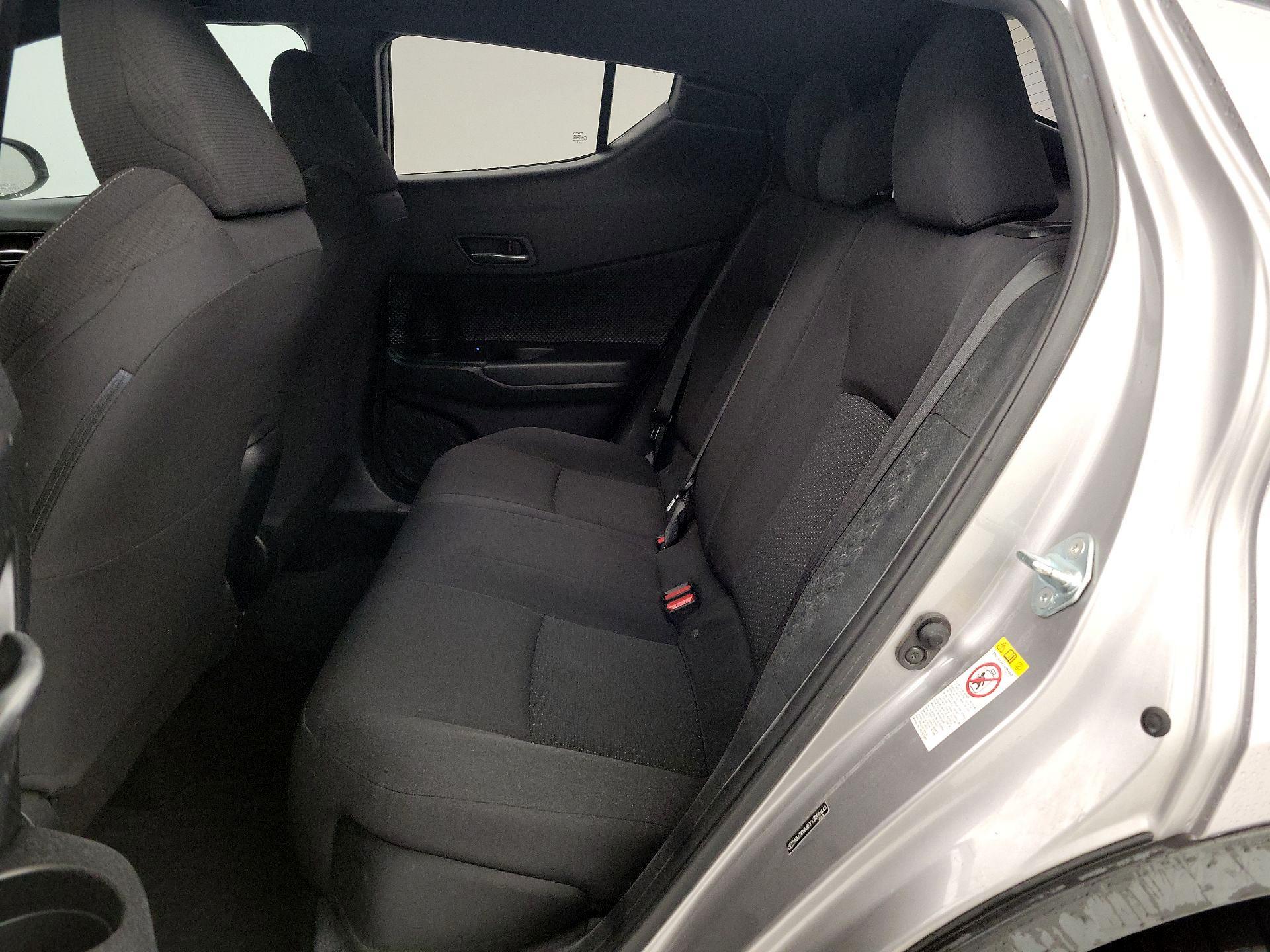 Thumbnail: 2018 Toyota C-HR - 18