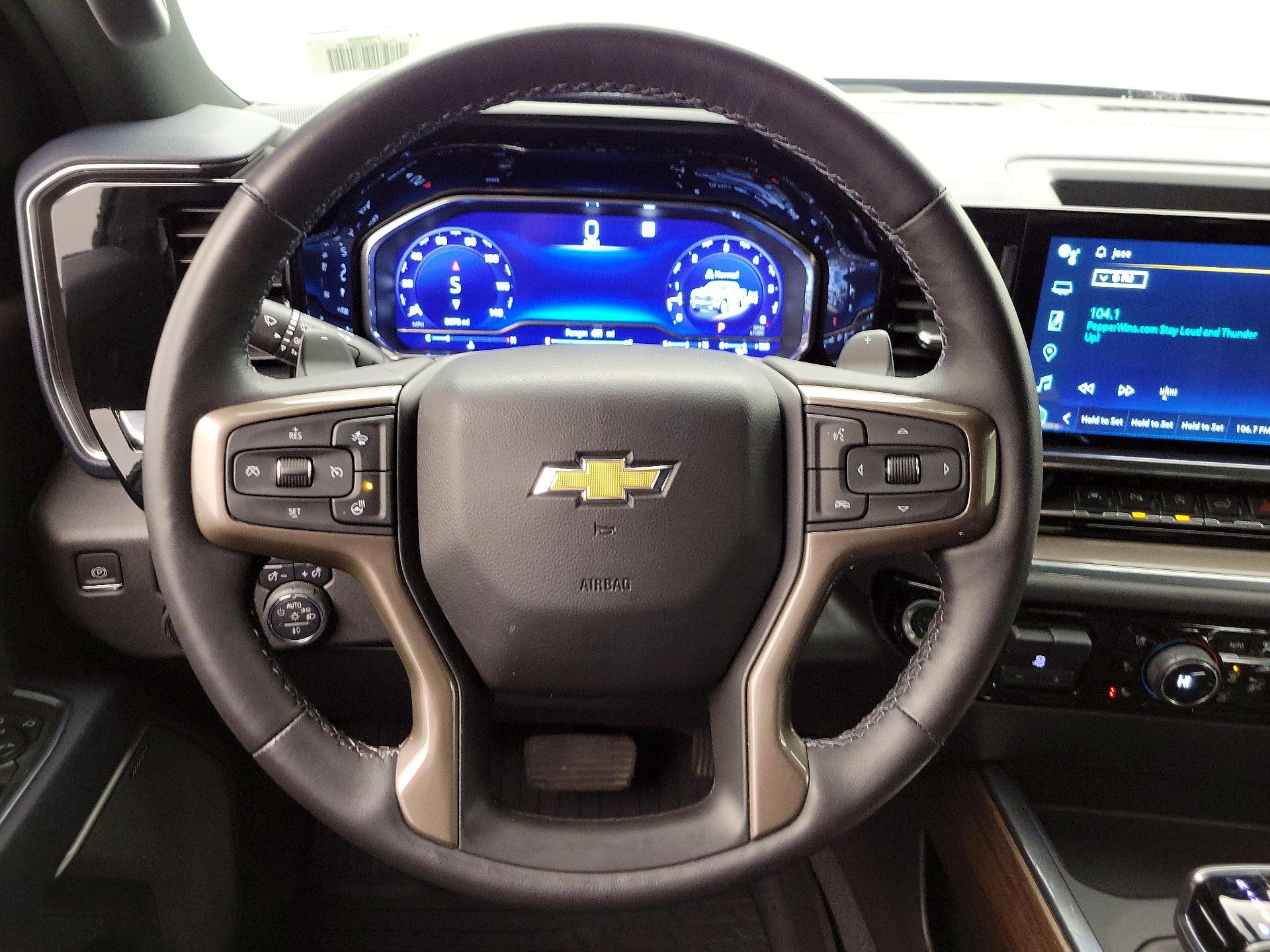 Thumbnail: 2022 Chevrolet Silverado 1500 - 10