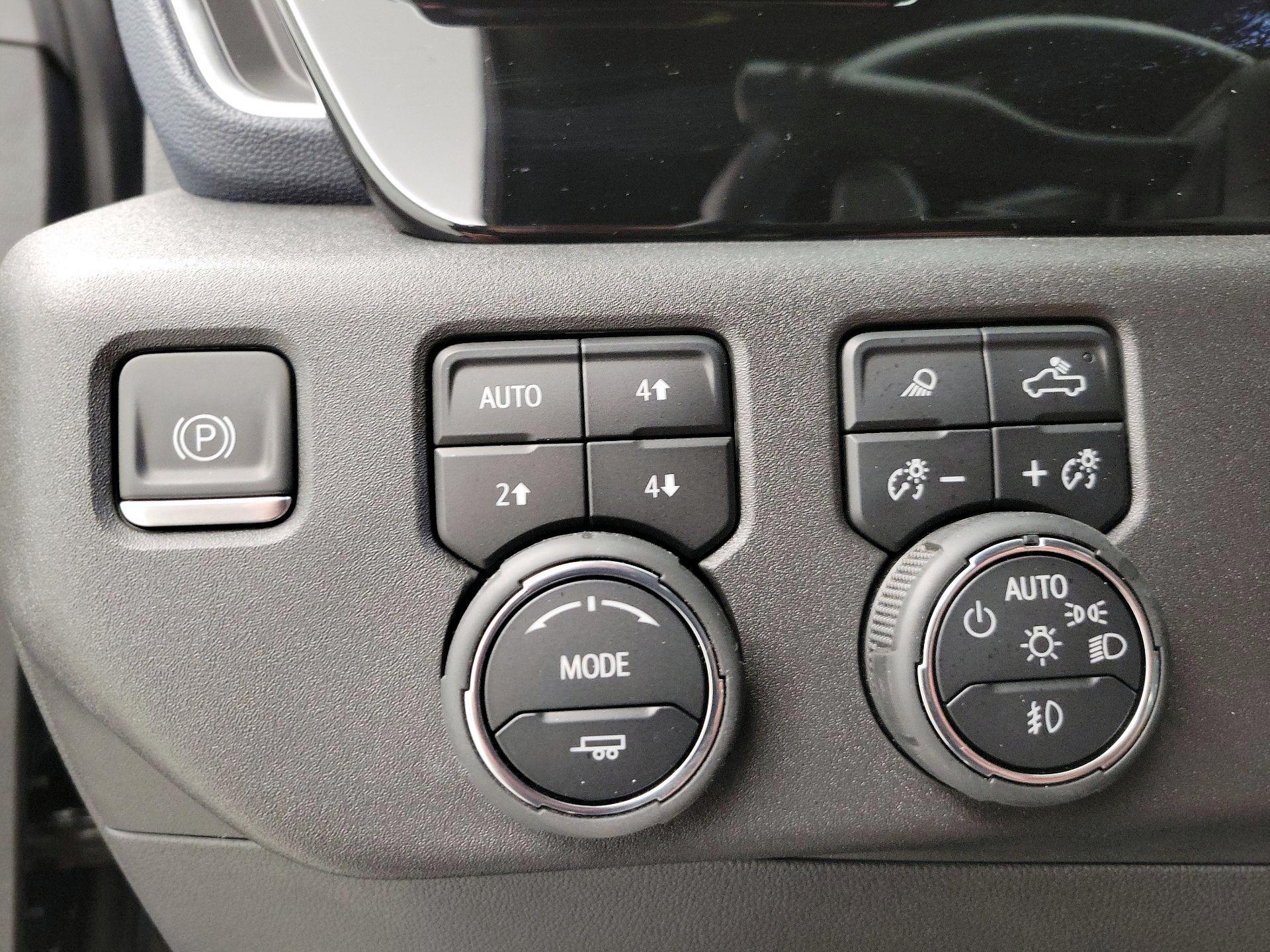 Thumbnail: 2022 Chevrolet Silverado 1500 - 13