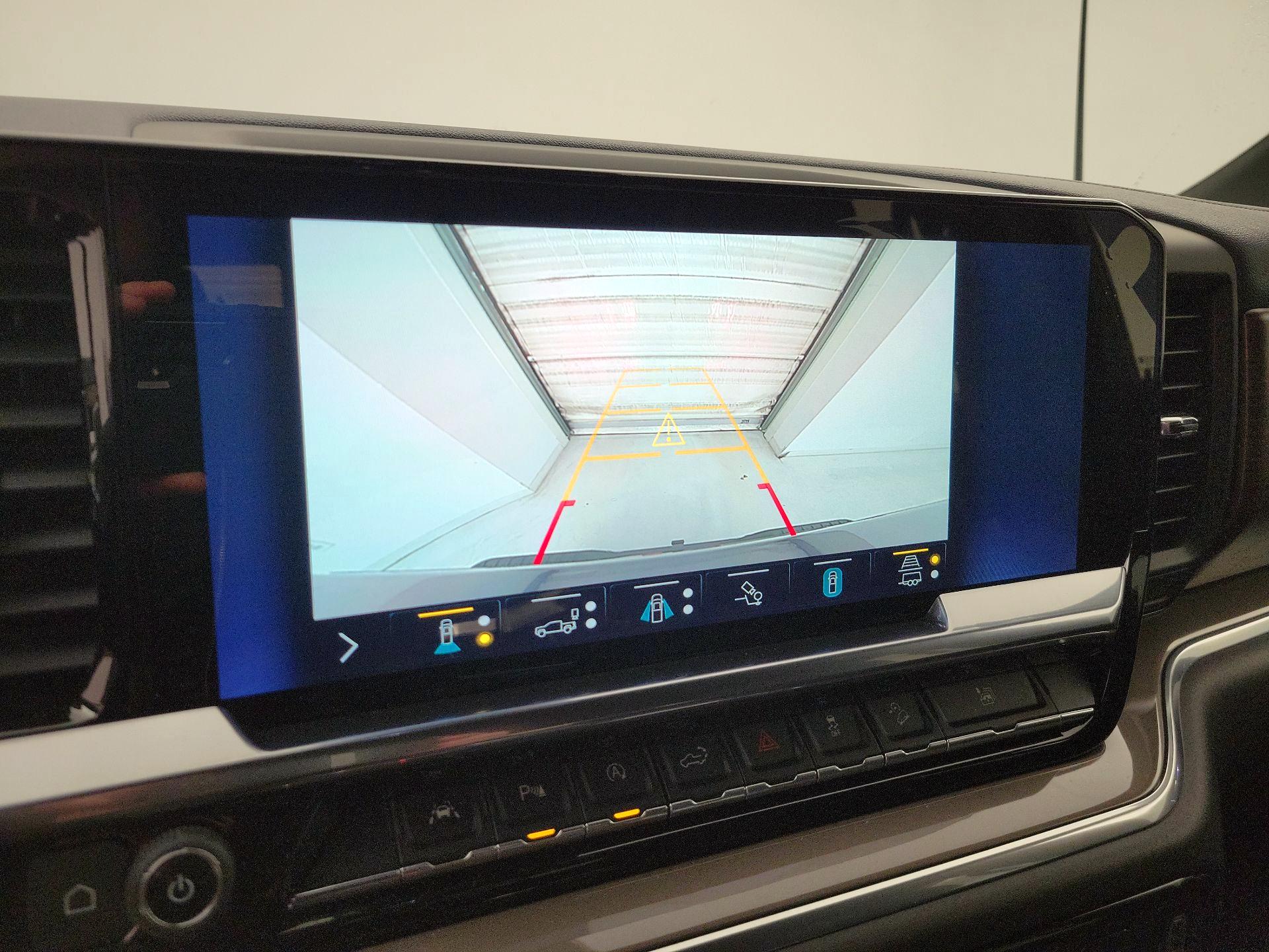 Thumbnail: 2022 Chevrolet Silverado 1500 - 14