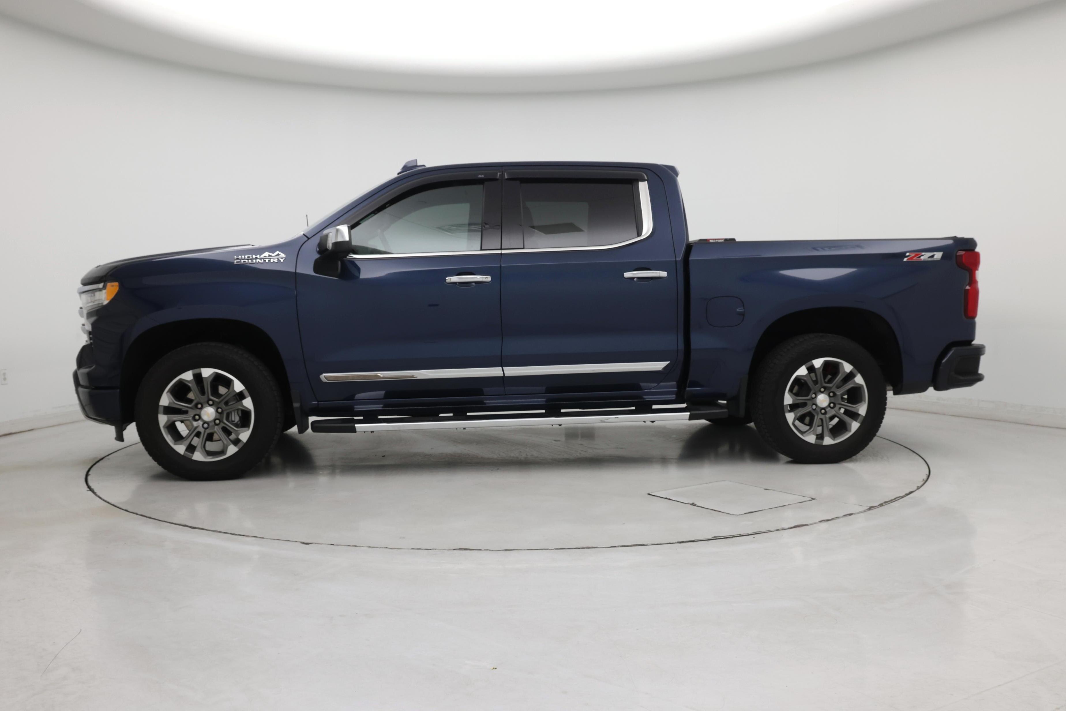 Thumbnail: 2022 Chevrolet Silverado 1500 - 3