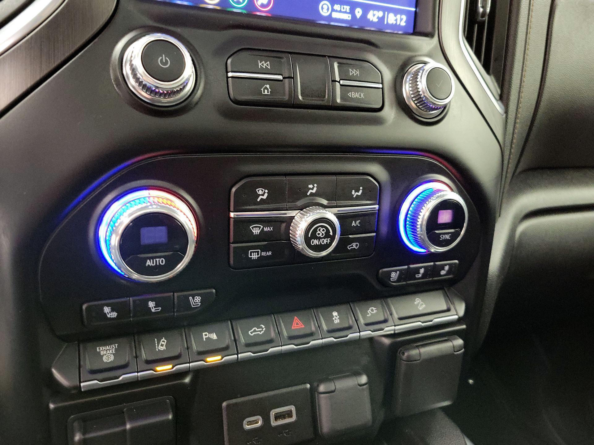 Thumbnail: 2023 GMC Sierra 3500 - 16