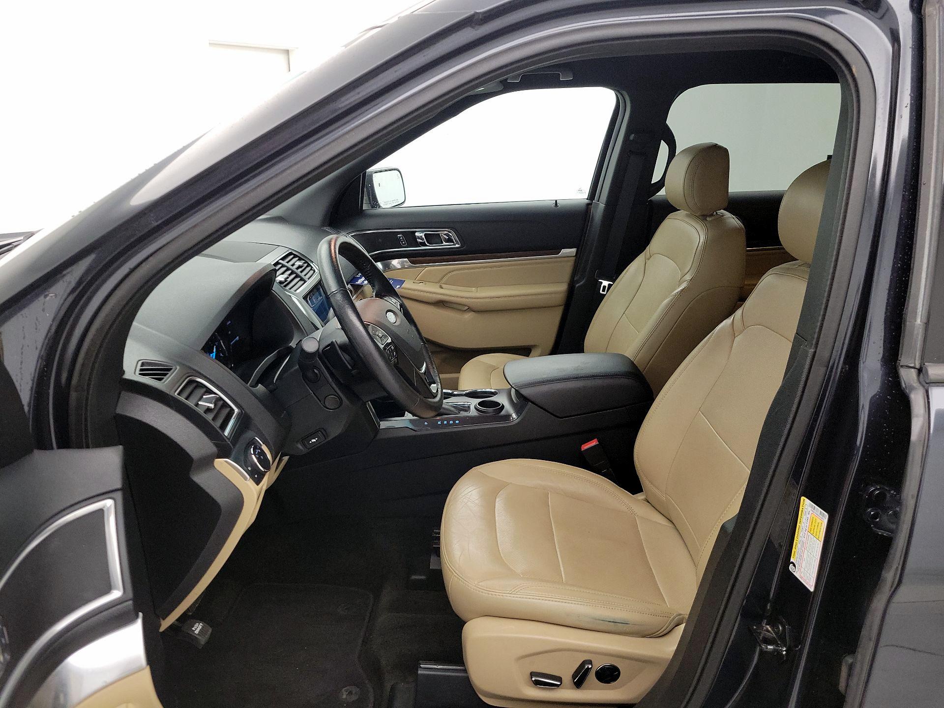 Thumbnail: 2017 Ford Explorer - 11