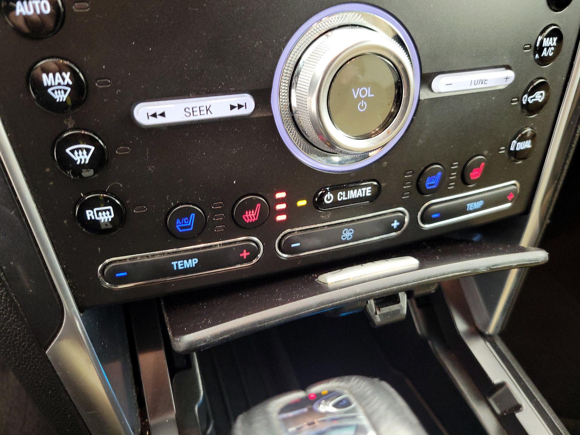 Thumbnail: 2017 Ford Explorer - 17