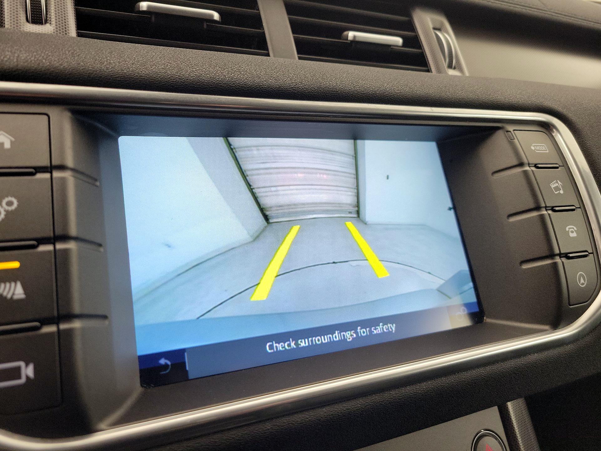 Thumbnail: 2019 Land Rover Range Rover Evoque - 14