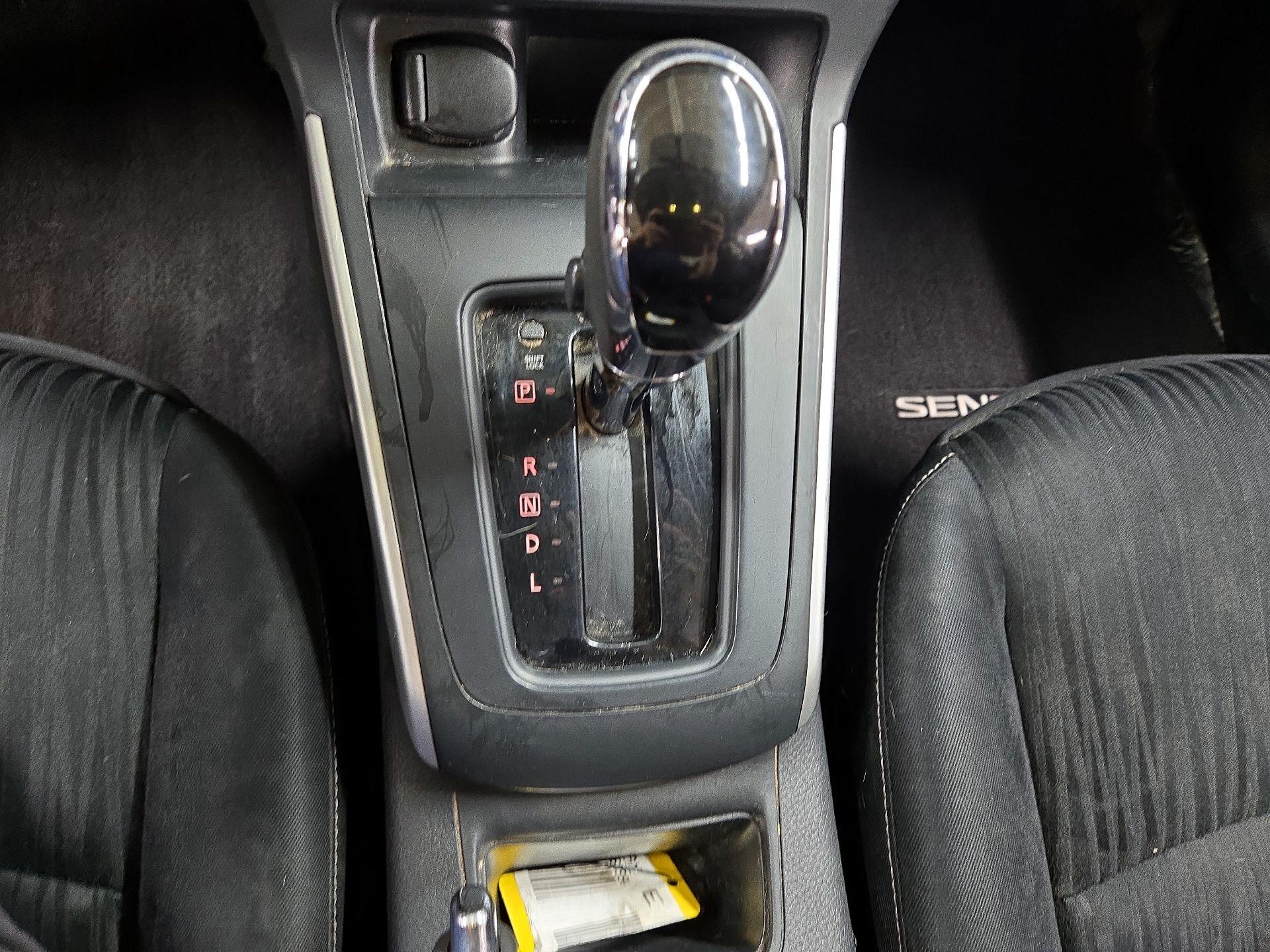 Thumbnail: 2017 Nissan Sentra - 16