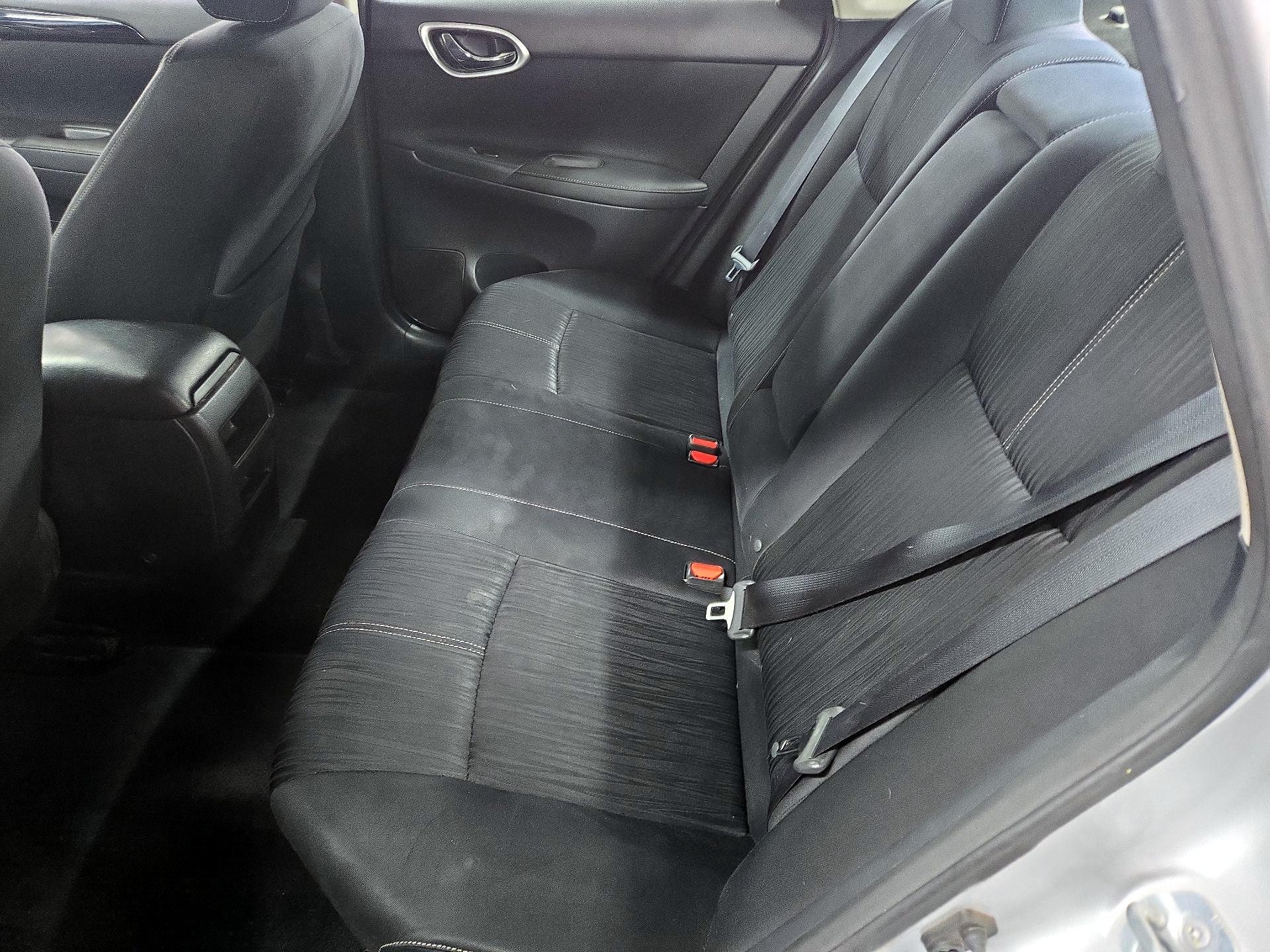 Thumbnail: 2017 Nissan Sentra - 17