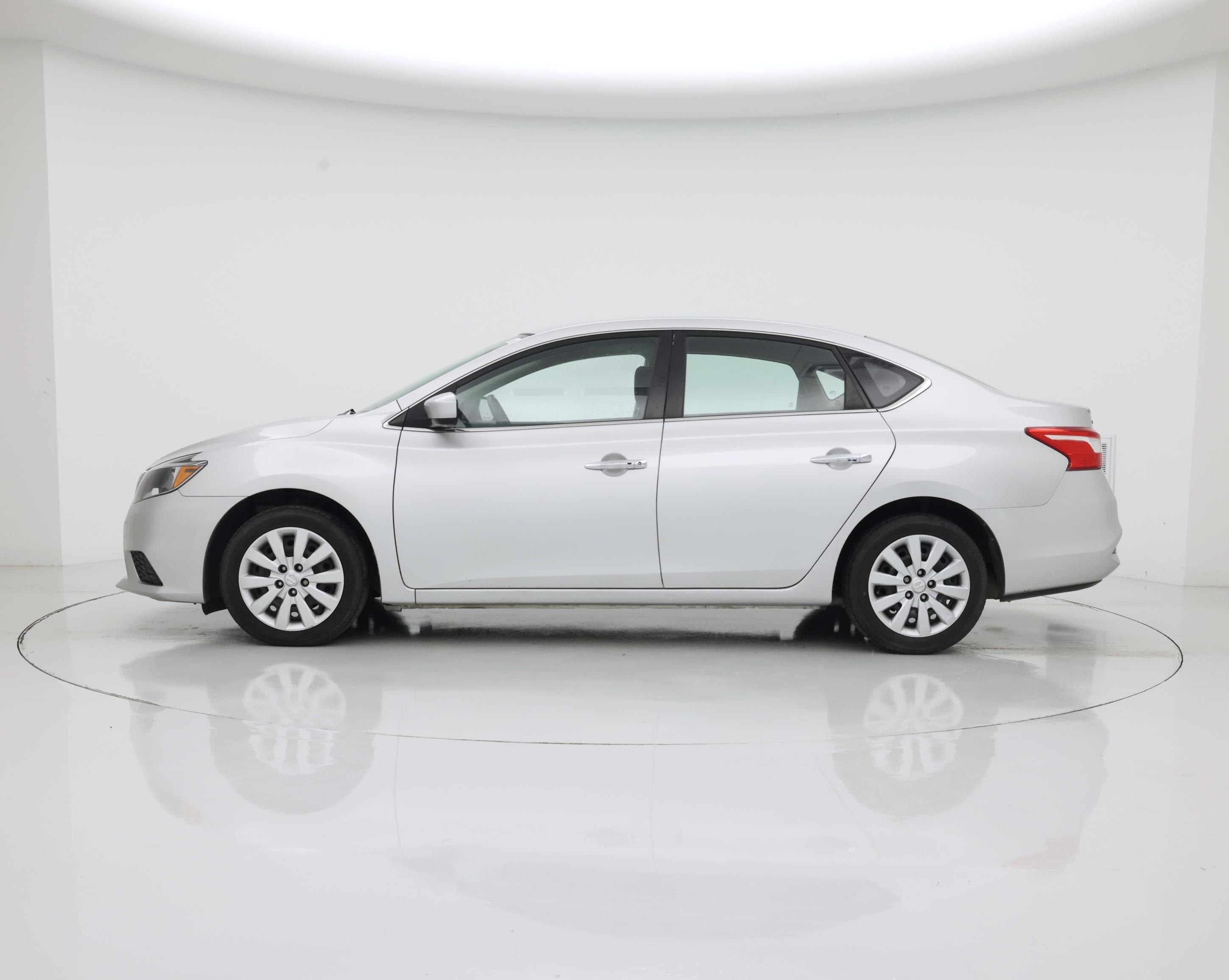 Thumbnail: 2017 Nissan Sentra - 3