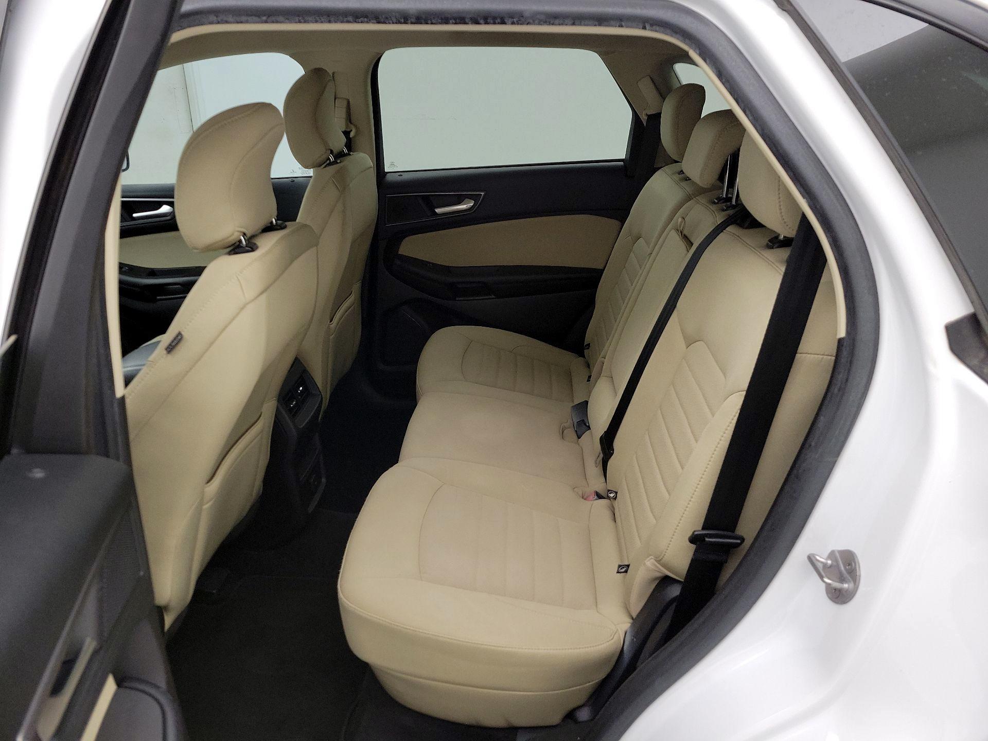 Thumbnail: 2017 Ford Edge - 19