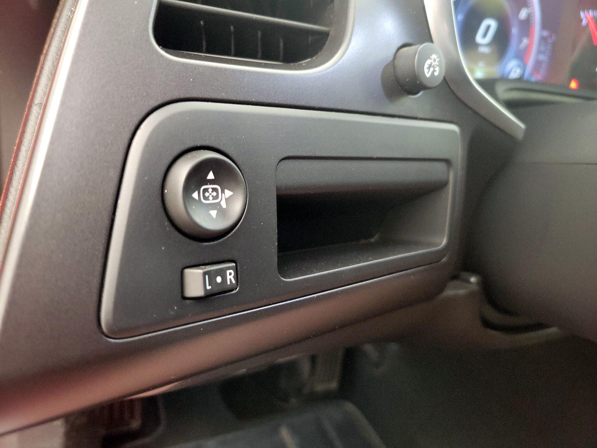 Thumbnail: 2017 Chevrolet Corvette - 13