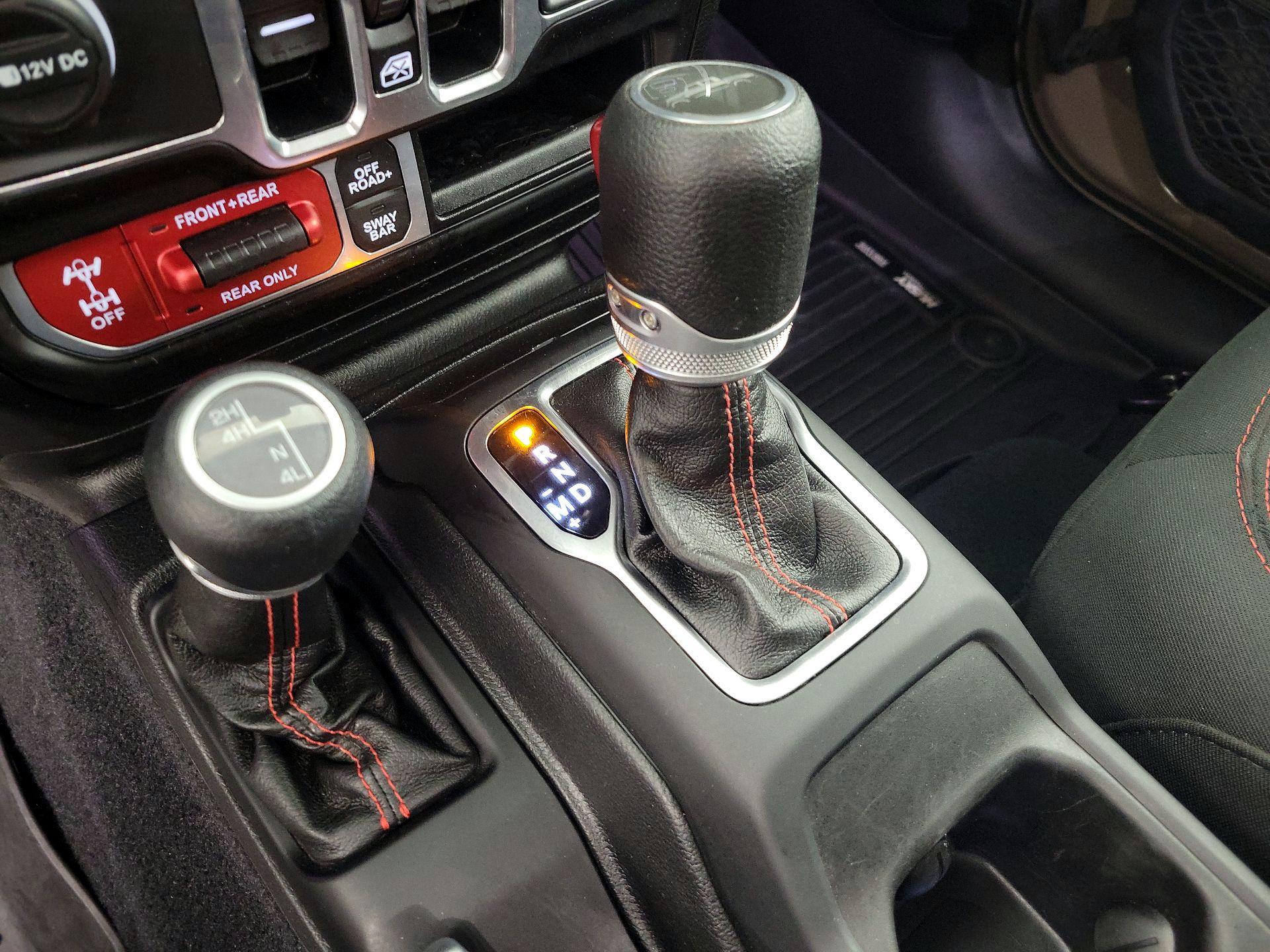 Thumbnail: 2020 Jeep Gladiator - 17