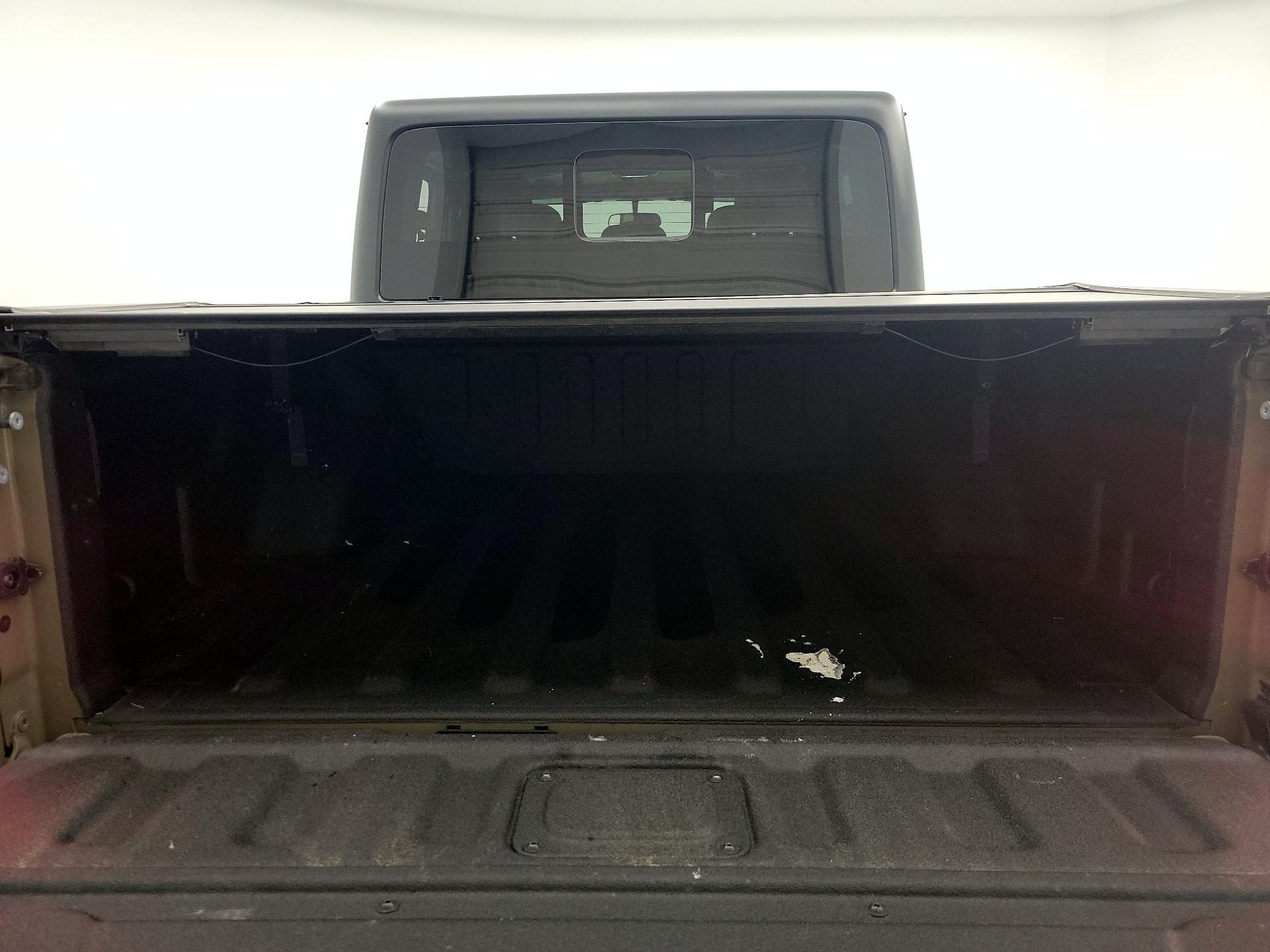 Thumbnail: 2020 Jeep Gladiator - 20