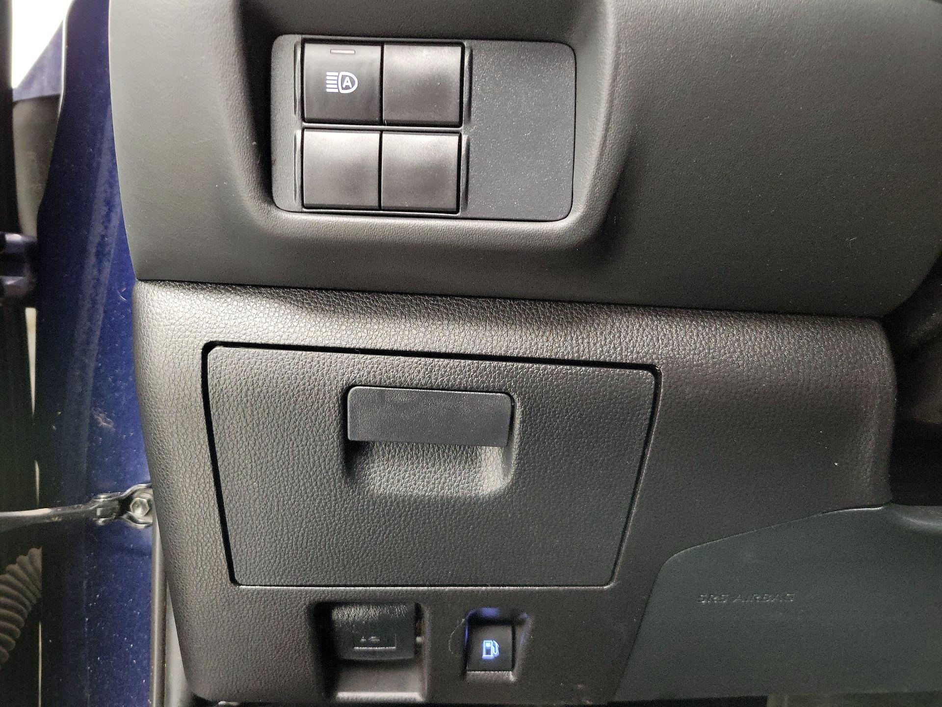 Thumbnail: 2021 Toyota Highlander - 13