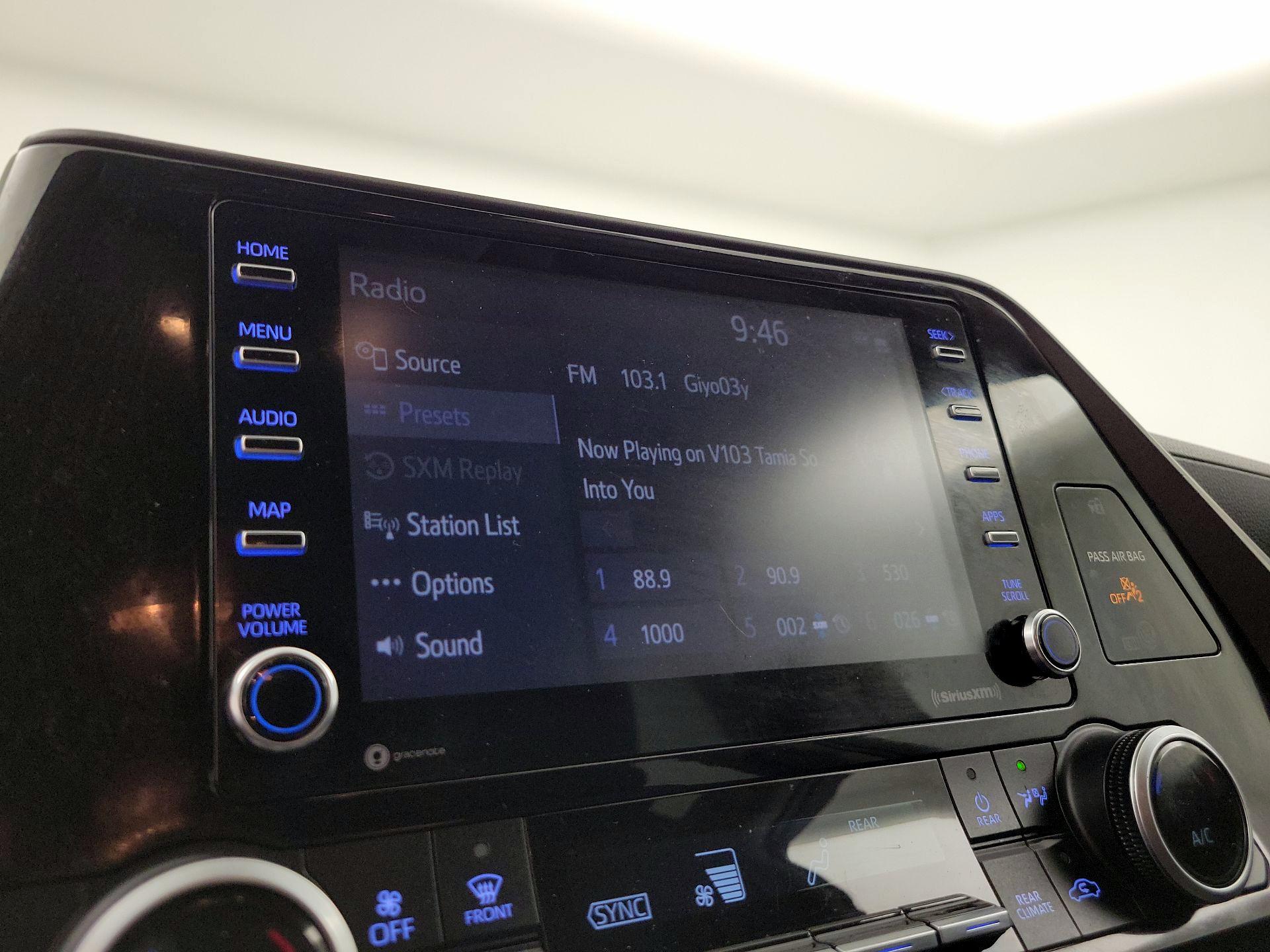 Thumbnail: 2021 Toyota Highlander - 15