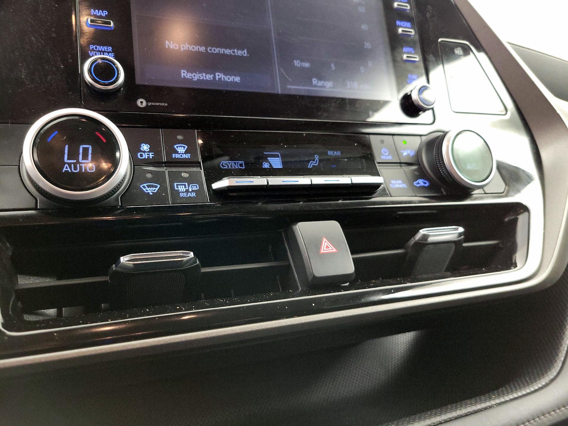 Thumbnail: 2021 Toyota Highlander - 16