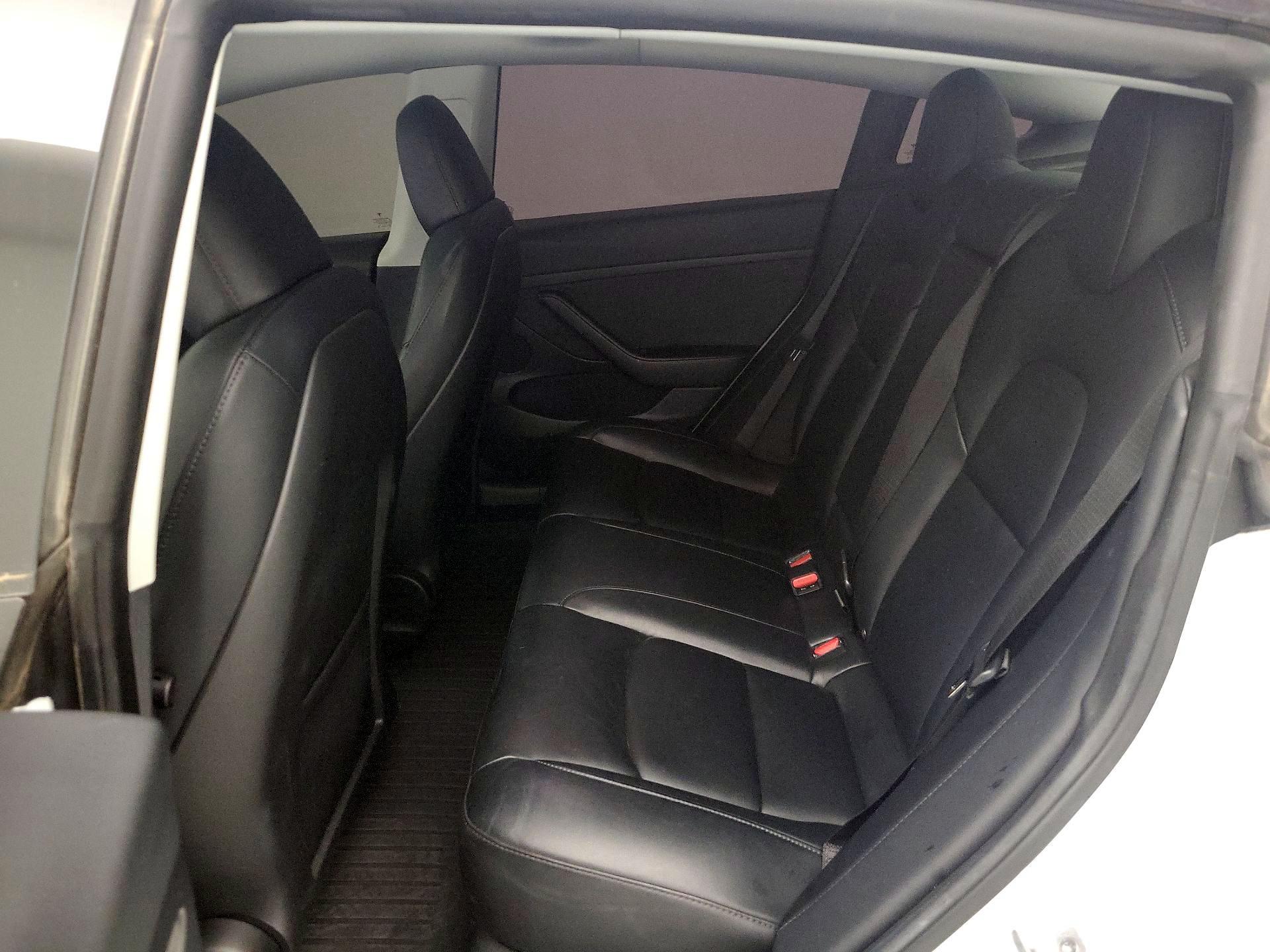 Thumbnail: 2023 Tesla Model 3 - 19