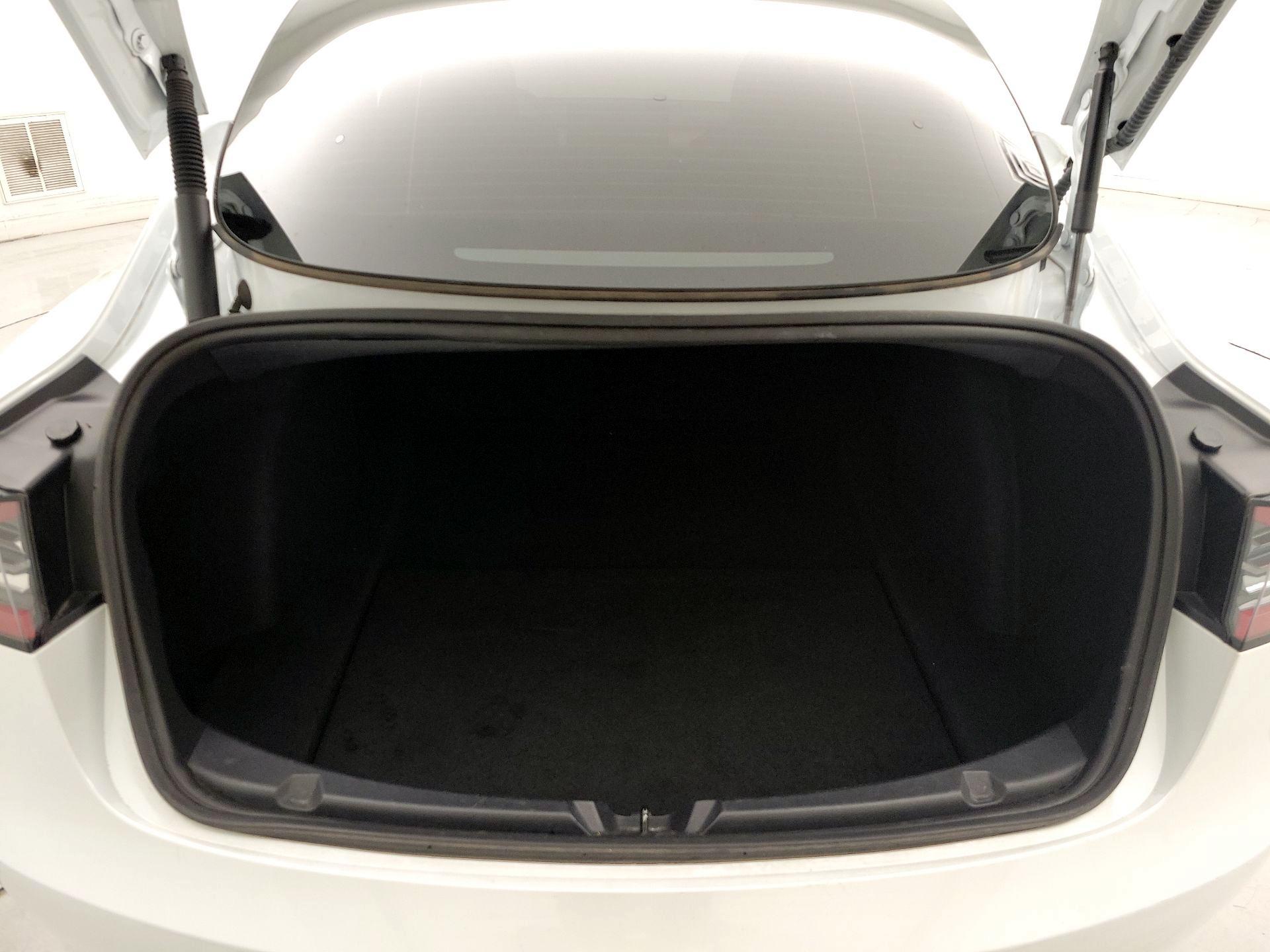 Thumbnail: 2023 Tesla Model 3 - 20