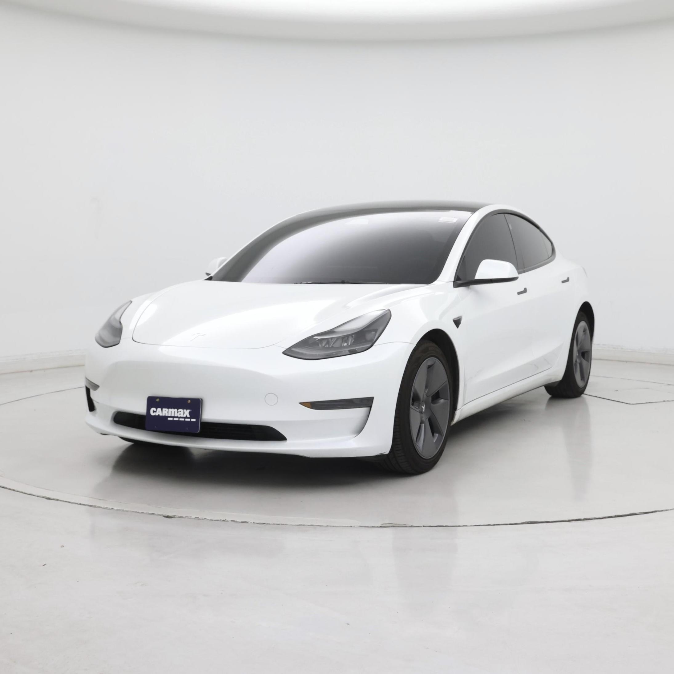 Thumbnail: 2023 Tesla Model 3 - 4