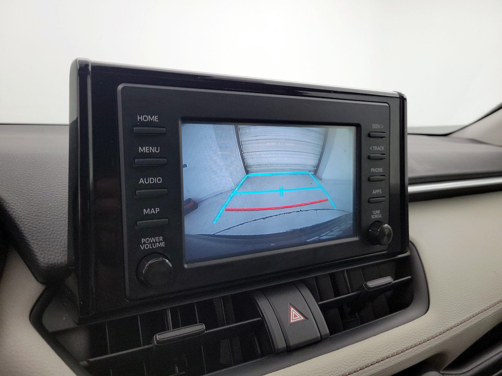 Thumbnail: 2019 Toyota RAV4 - 14